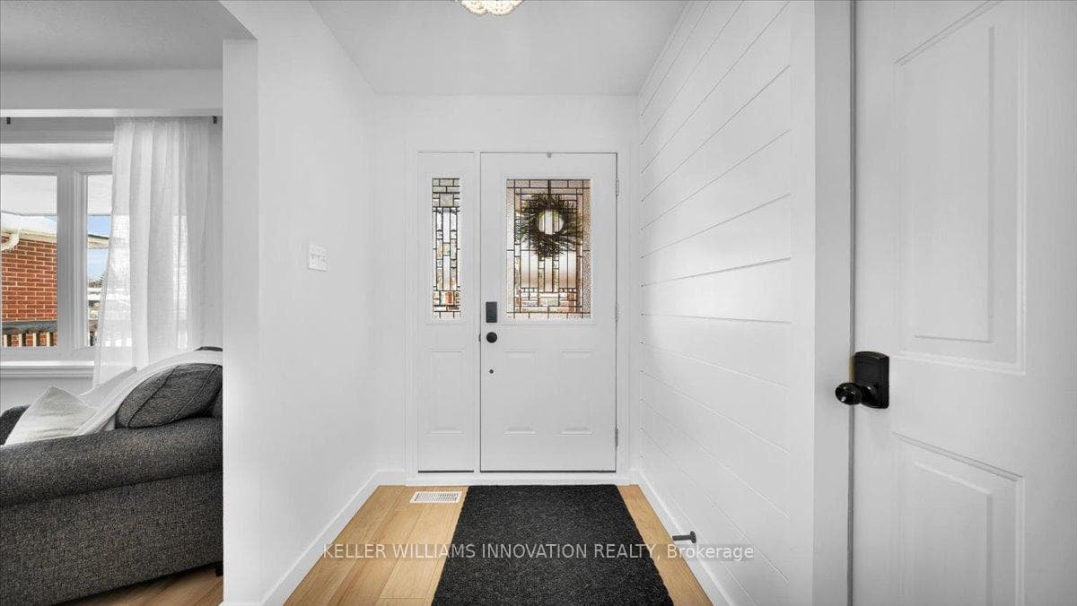 10 Rossford Crescent photo 7