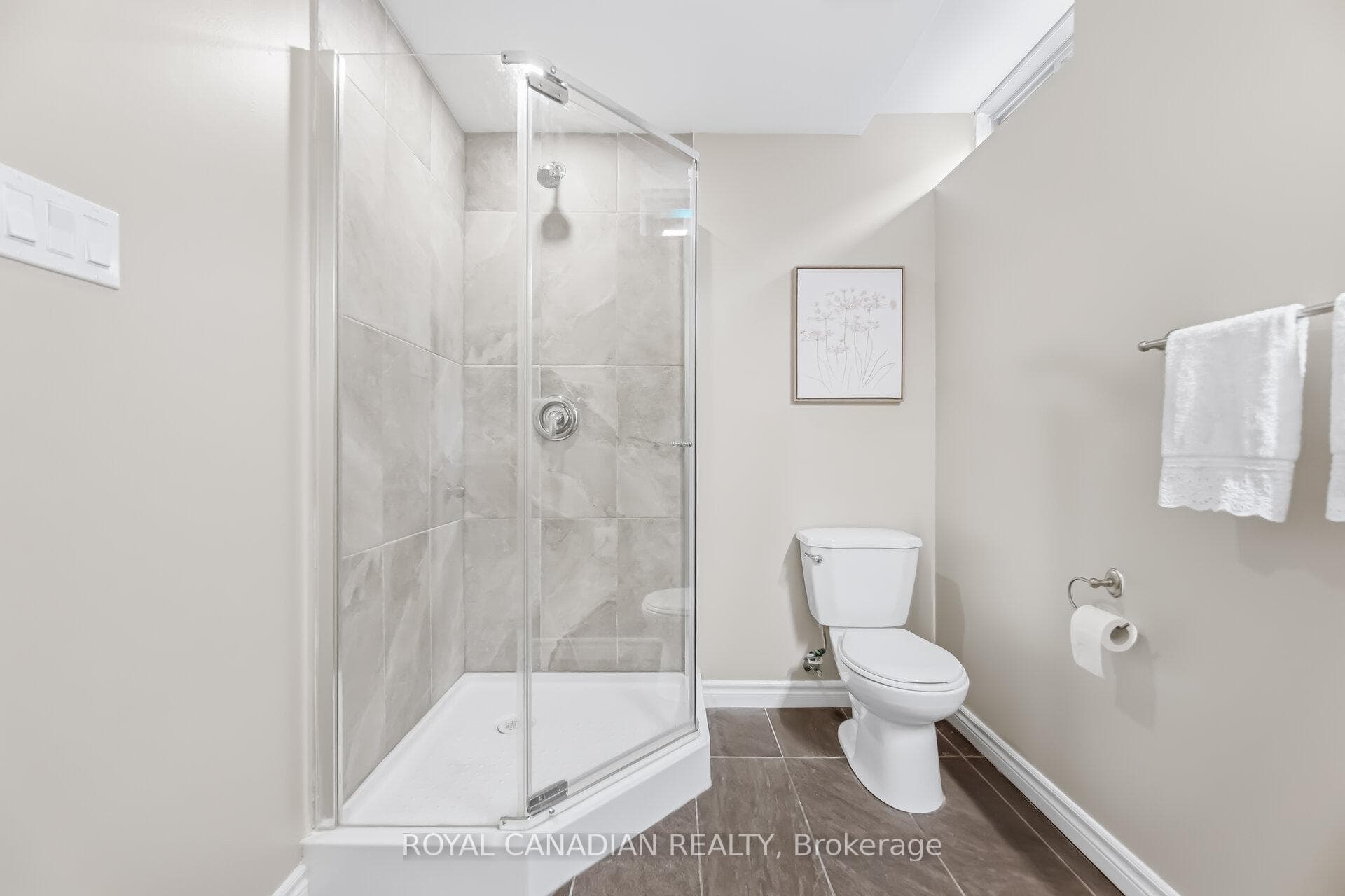83 Mander Place photo 47