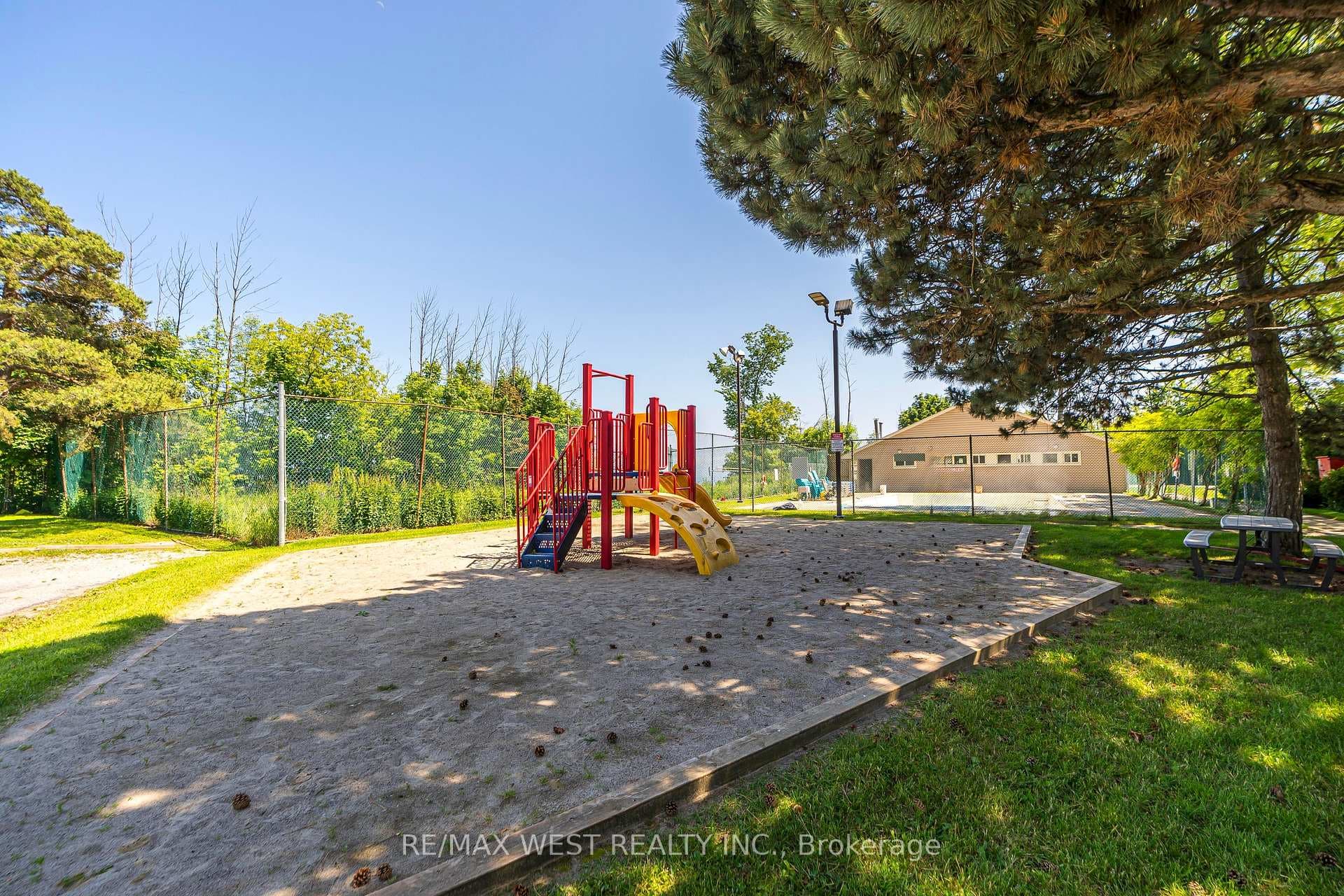 Play area for kids PLUS Outdoor Pool