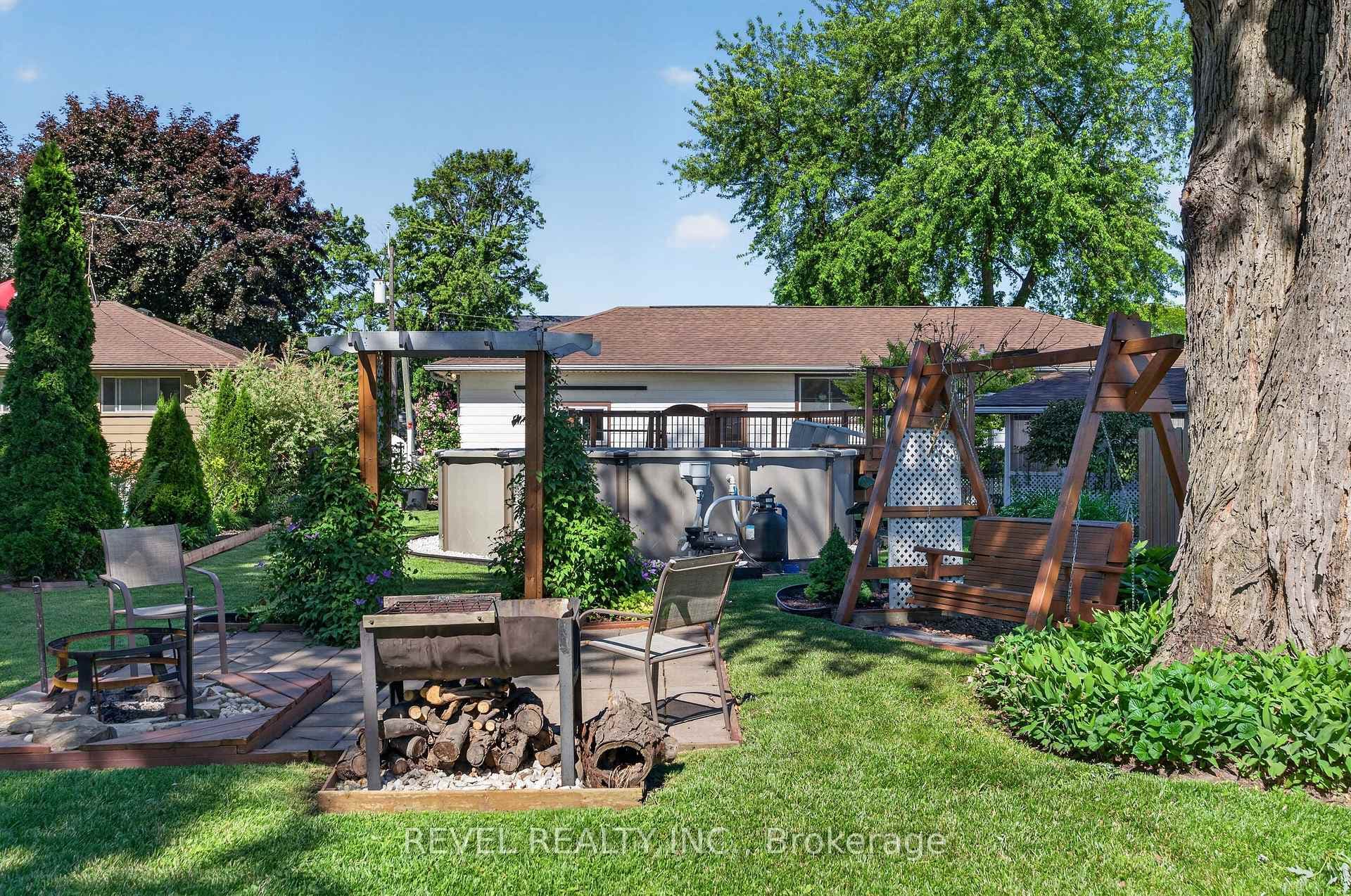 1804 St. Anne Street photo 40