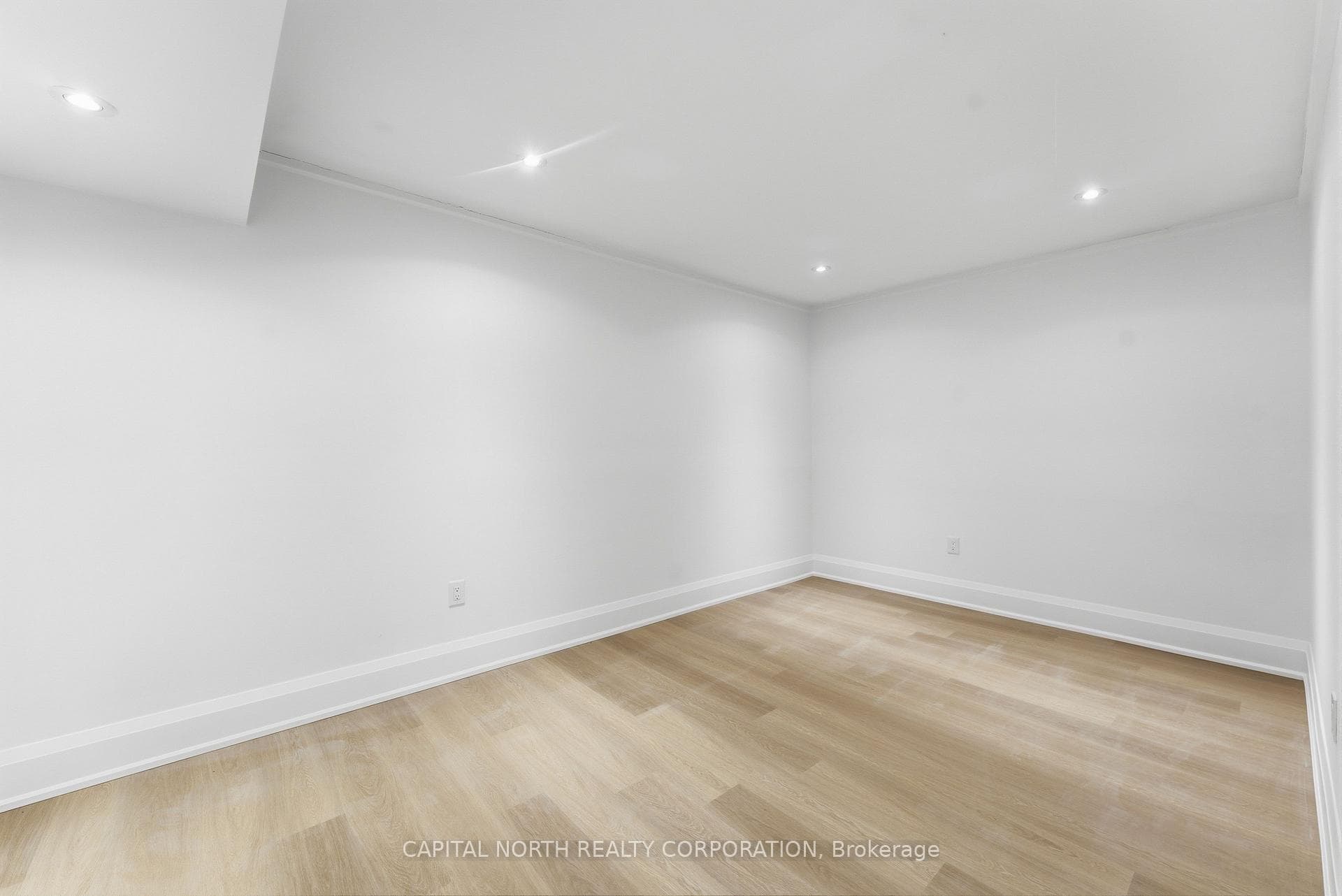 26375 Woodbine Avenue photo 35
