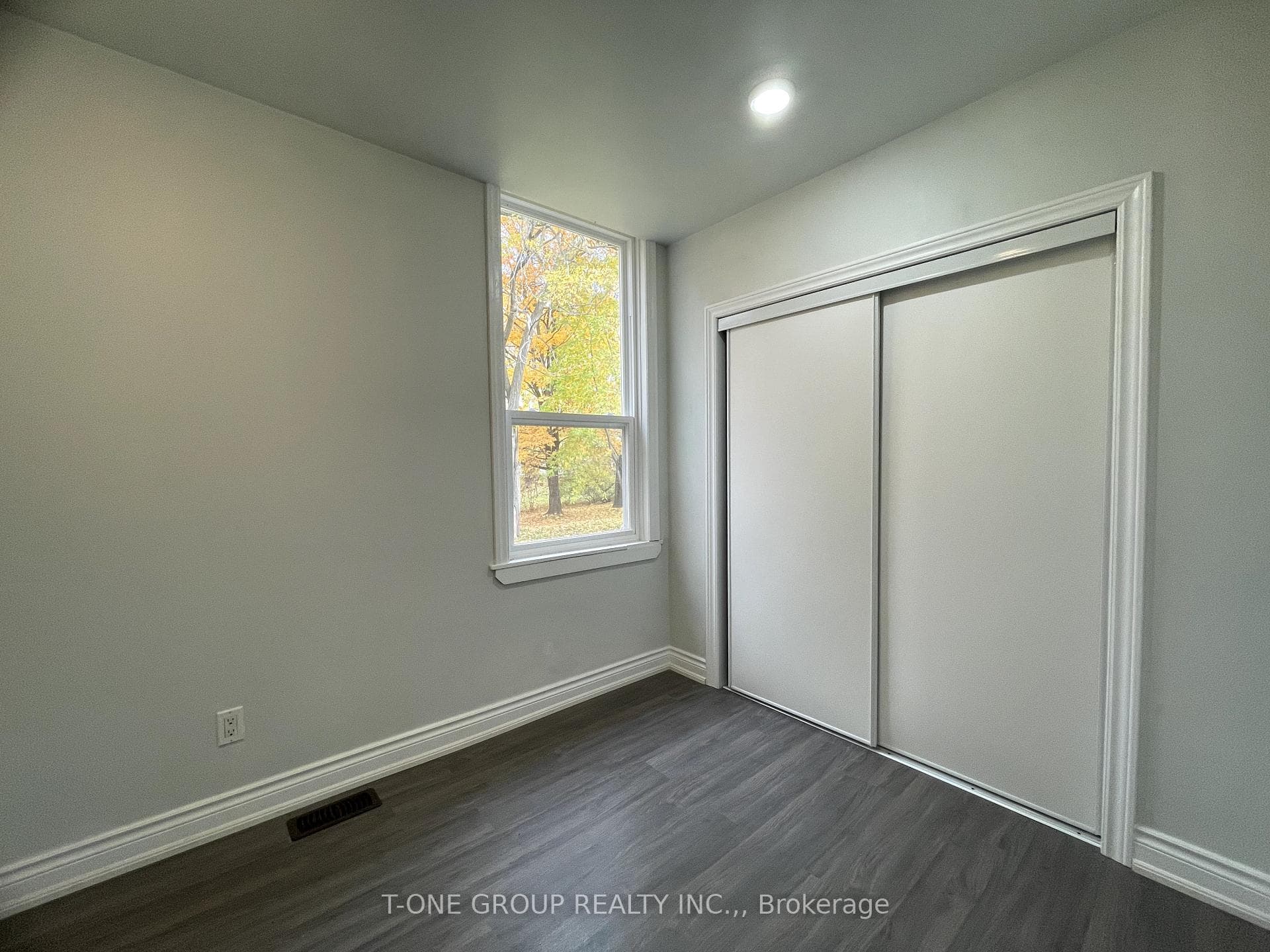 143 Legion Avenue photo 7