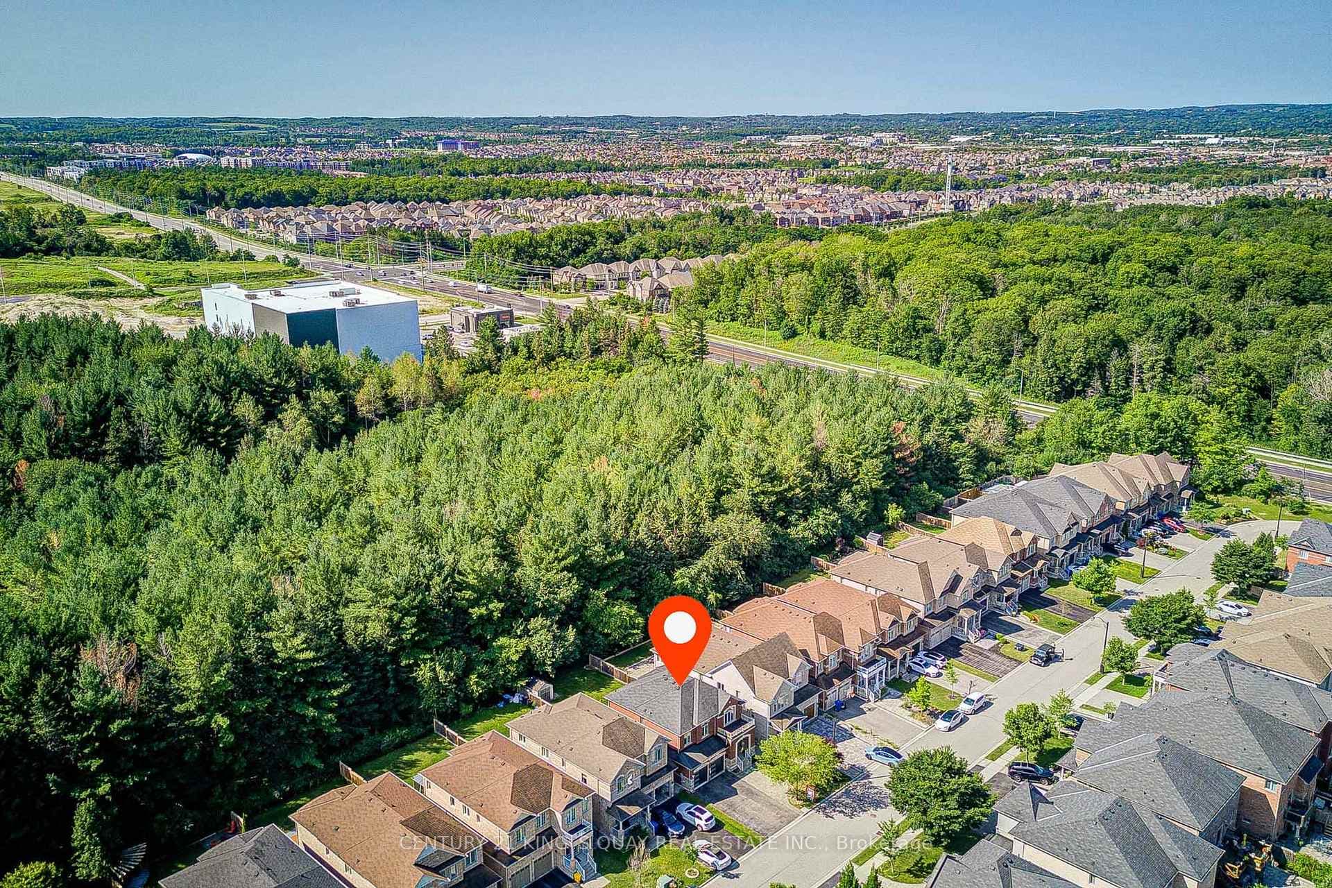 1177 Stuffles Crescent photo 4