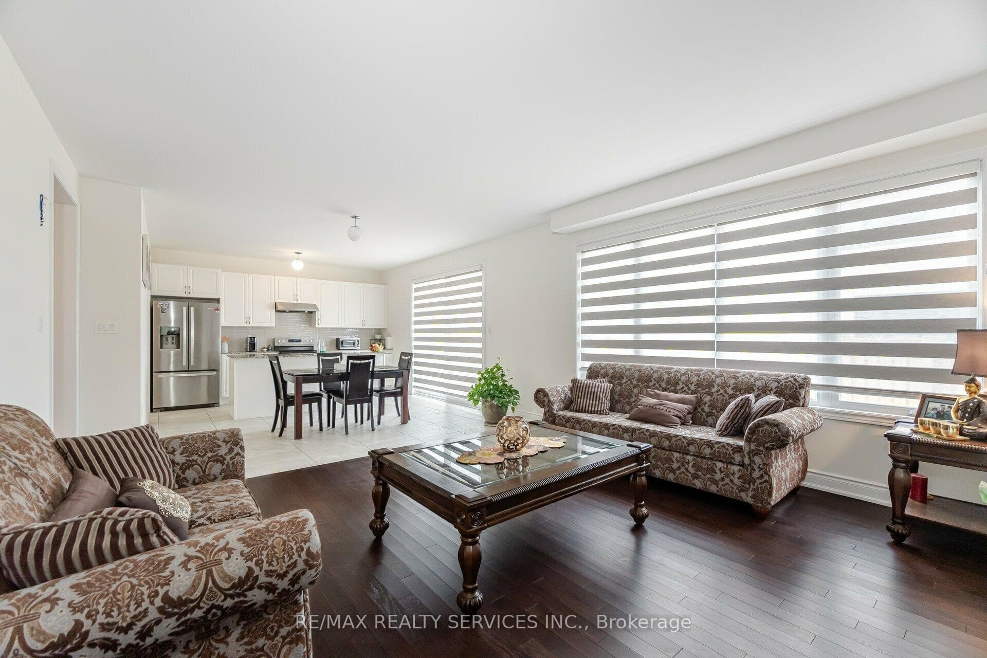 36 Lowell Crescent photo 9