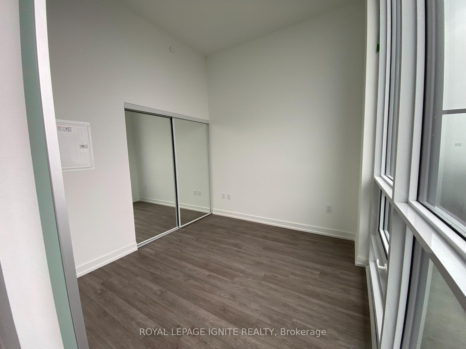 395 Bloor Street Unit 5503 photo 14