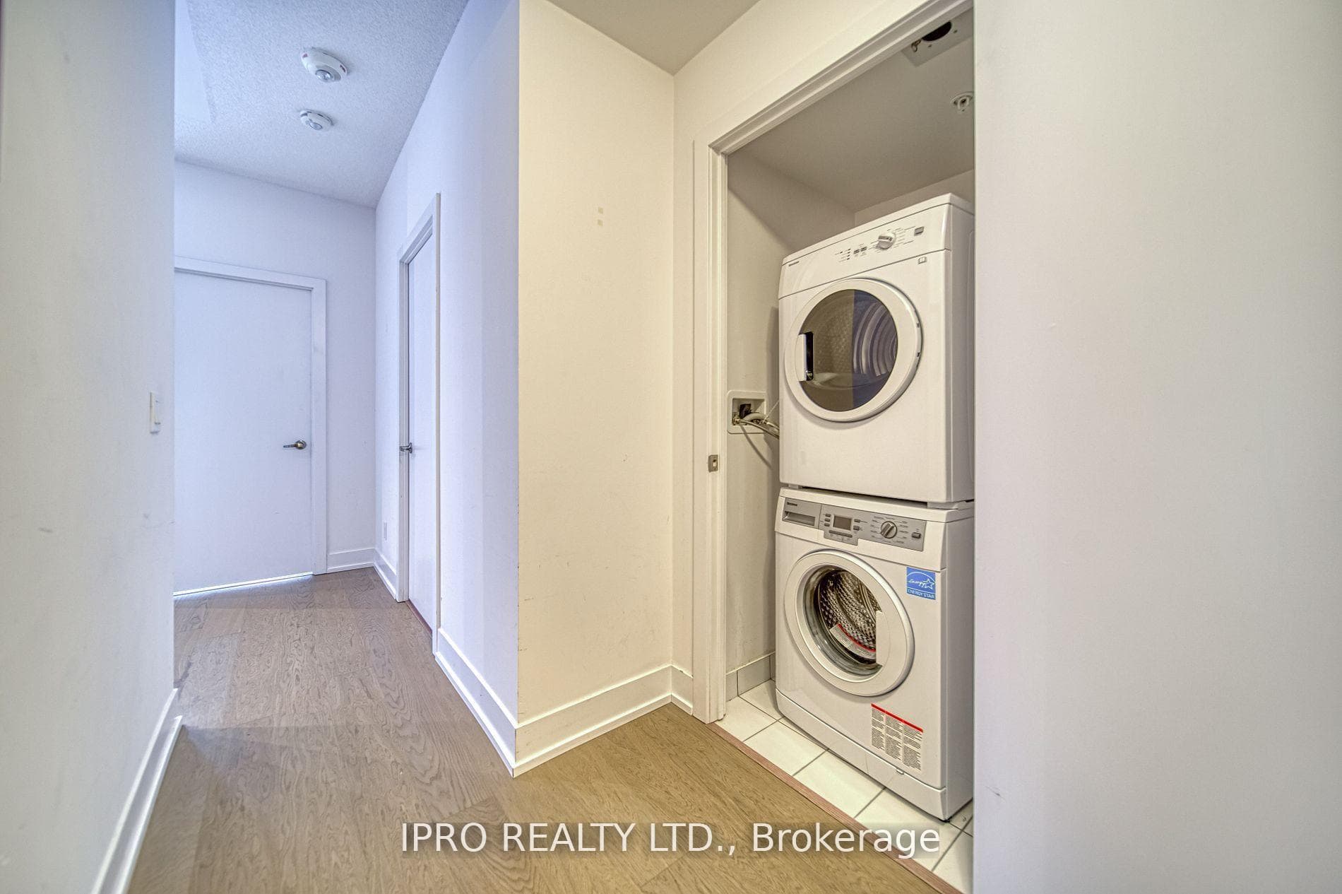 7 Kenaston Gardens Unit 701 photo 15