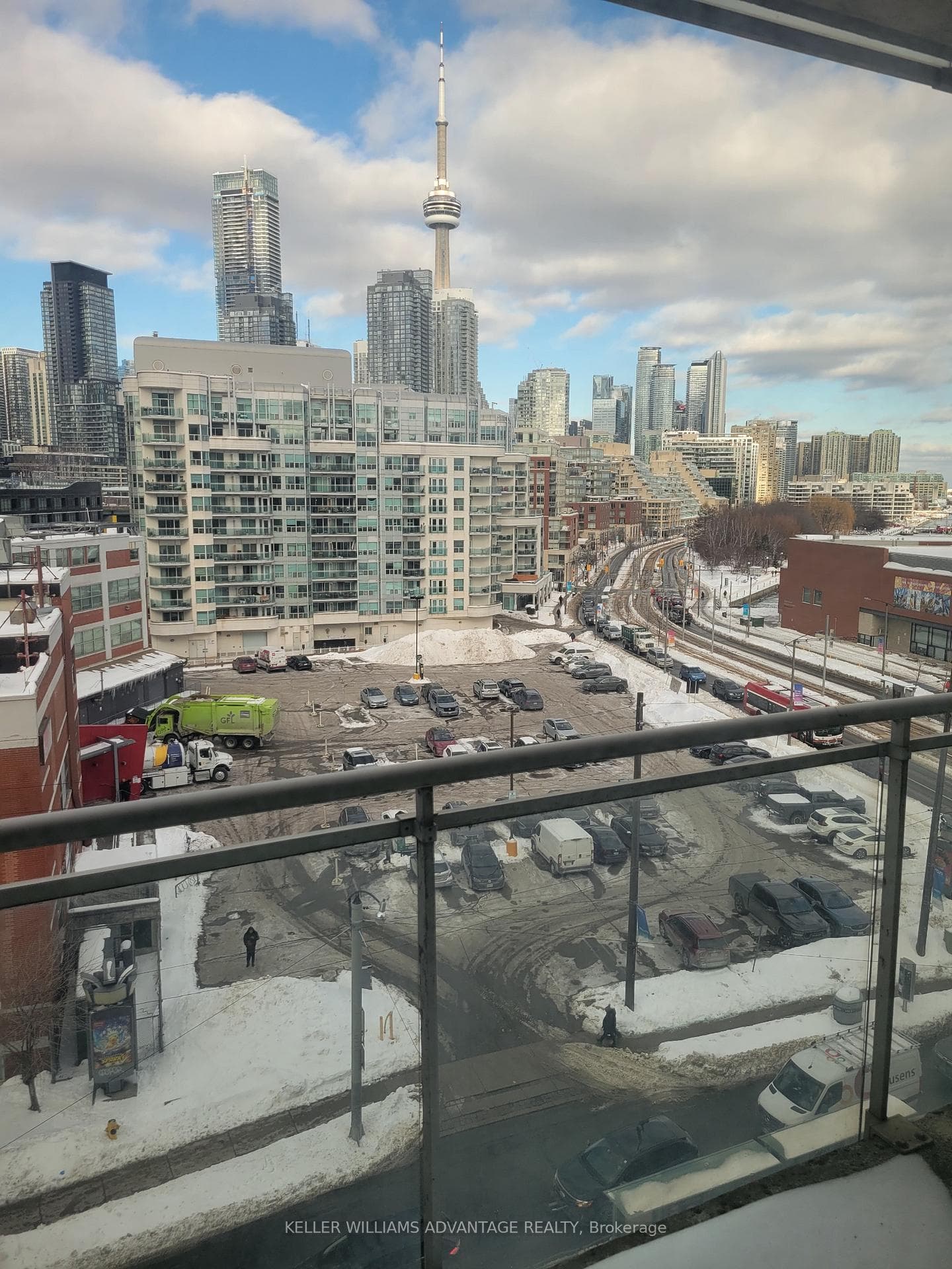 650 Queens Quay Unit 902 photo 7