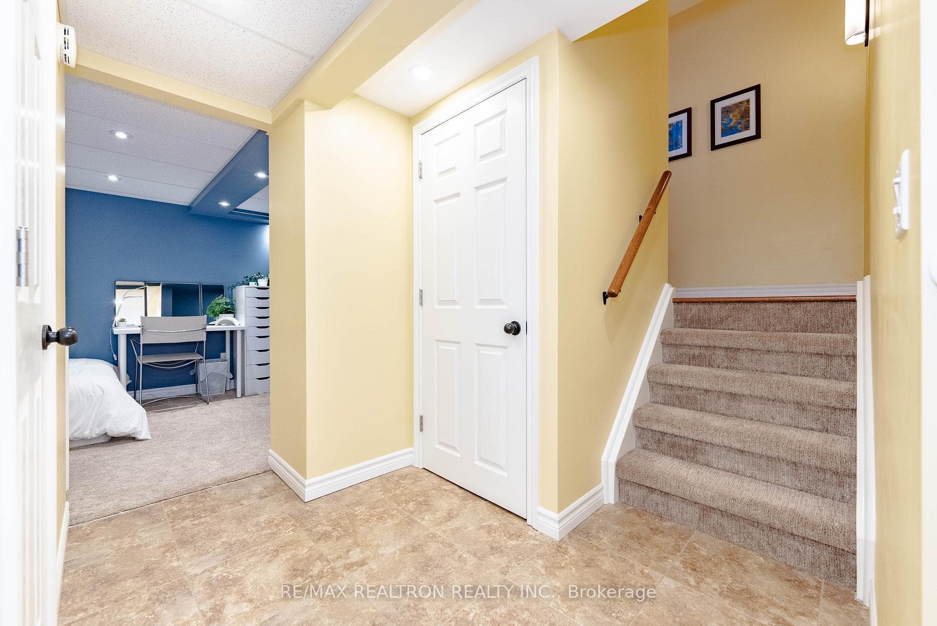 281 Rockway Court photo 24