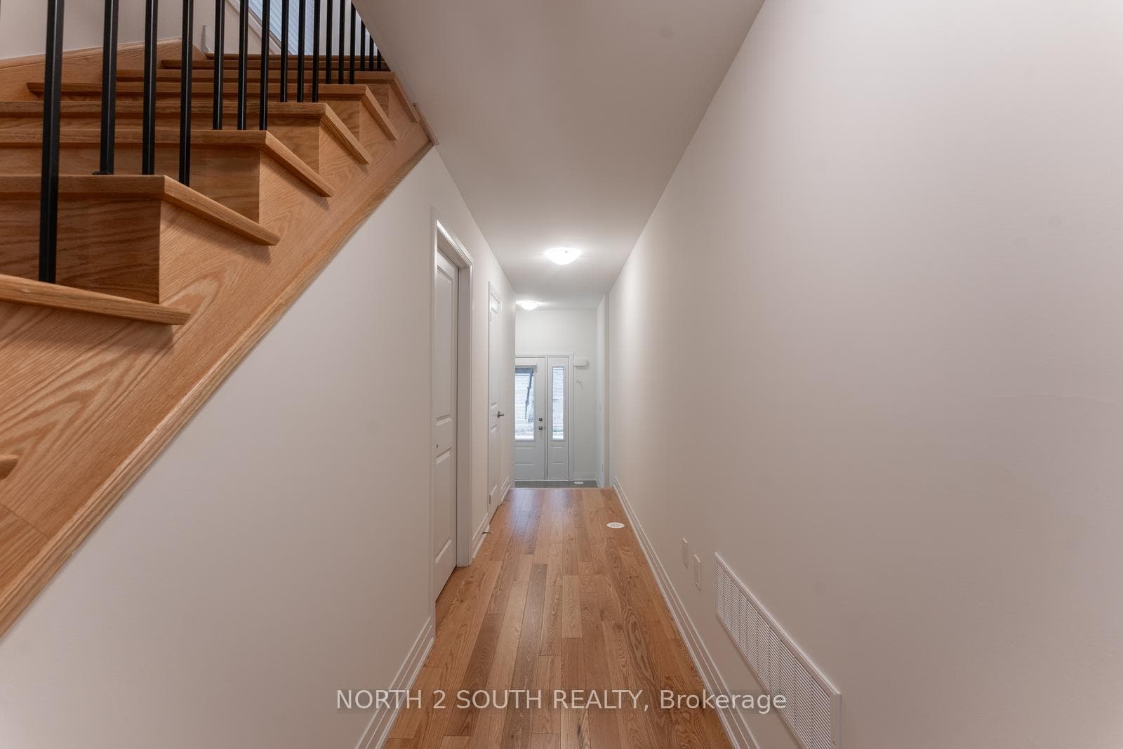 203 Wyndham Street photo 6