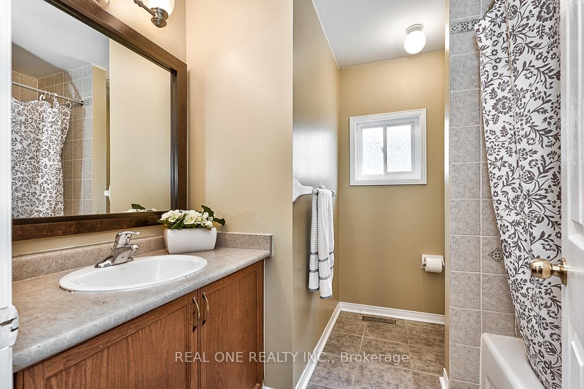 5881 Blue Spruce Avenue photo 21