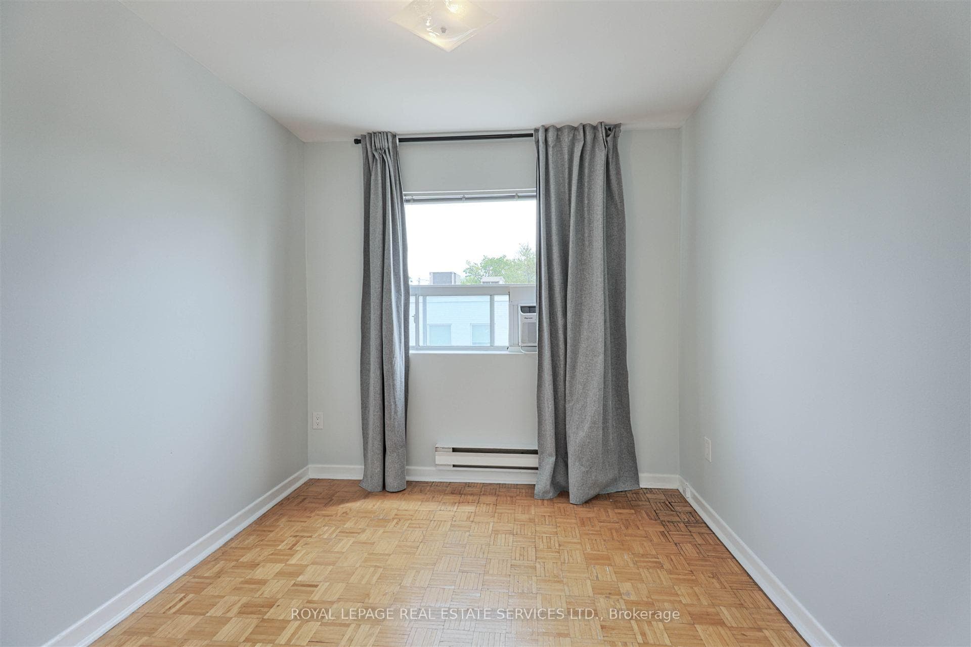 2875 Bloor Street Unit Back photo 10