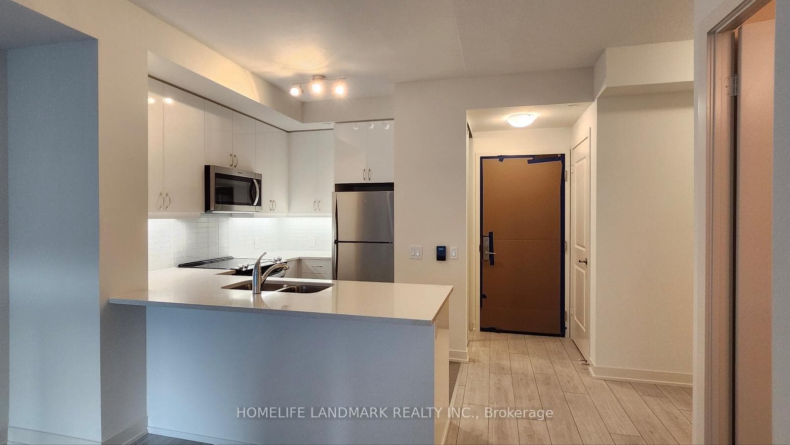 4955 YONGE Street Unit 809 photo 3