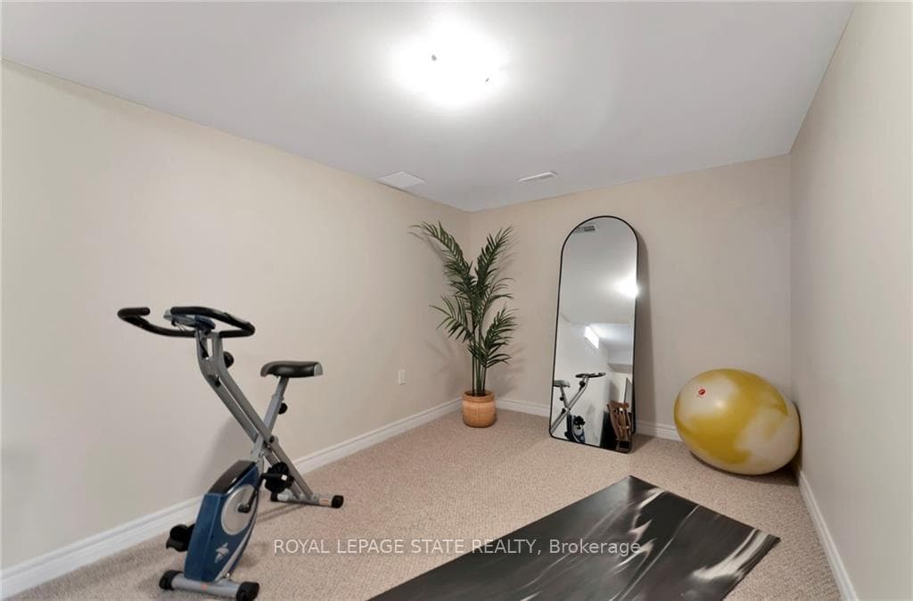 32 Stickland Lane photo 25