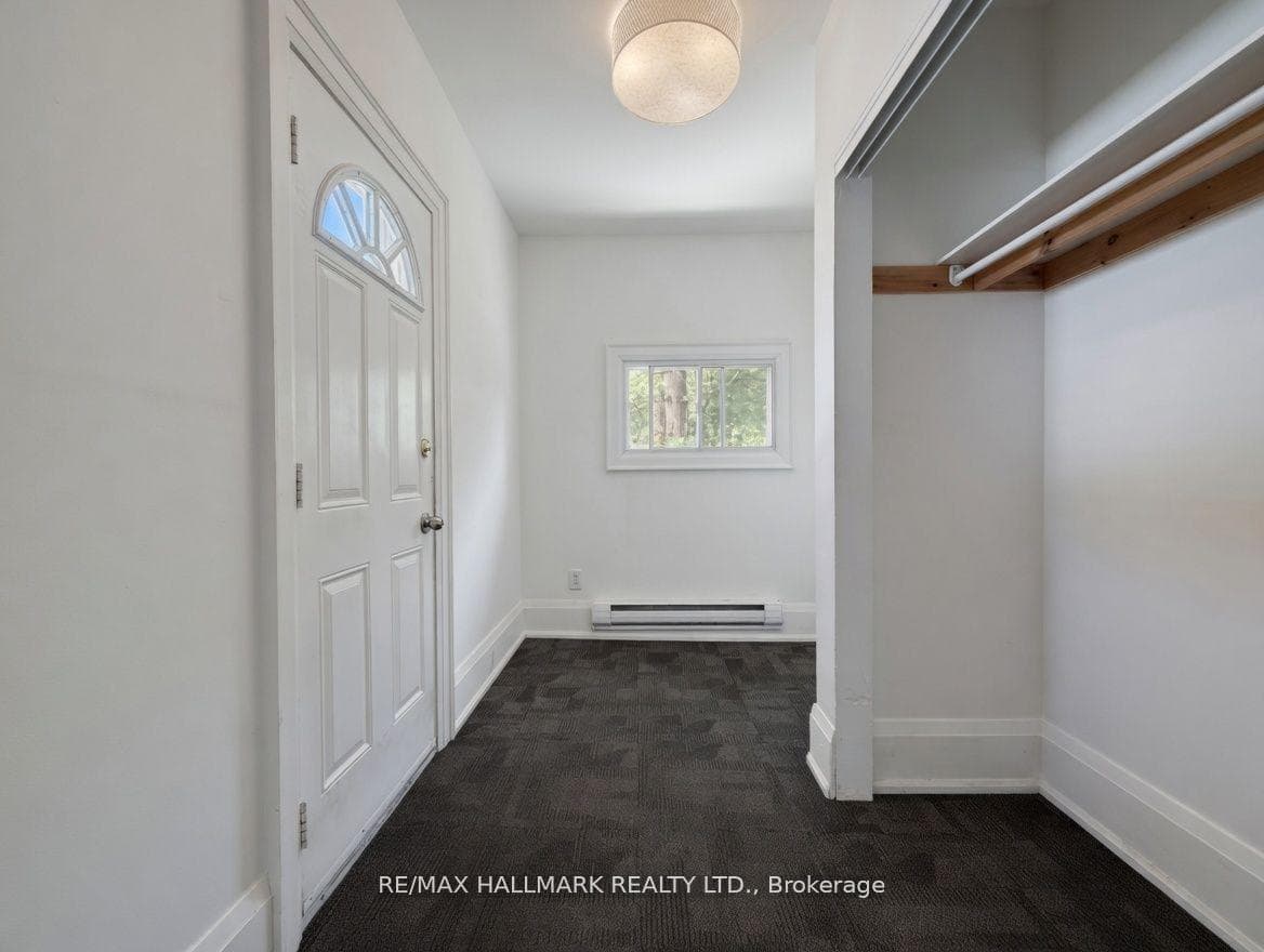 261 Ossington Avenue Unit 2 photo 12