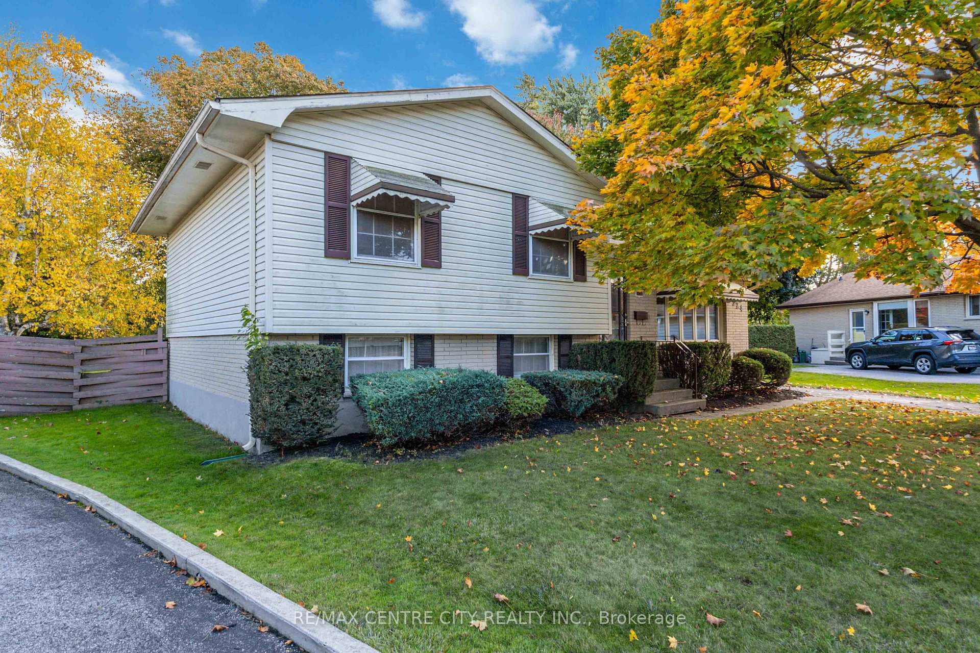 324 Culver Place photo 3