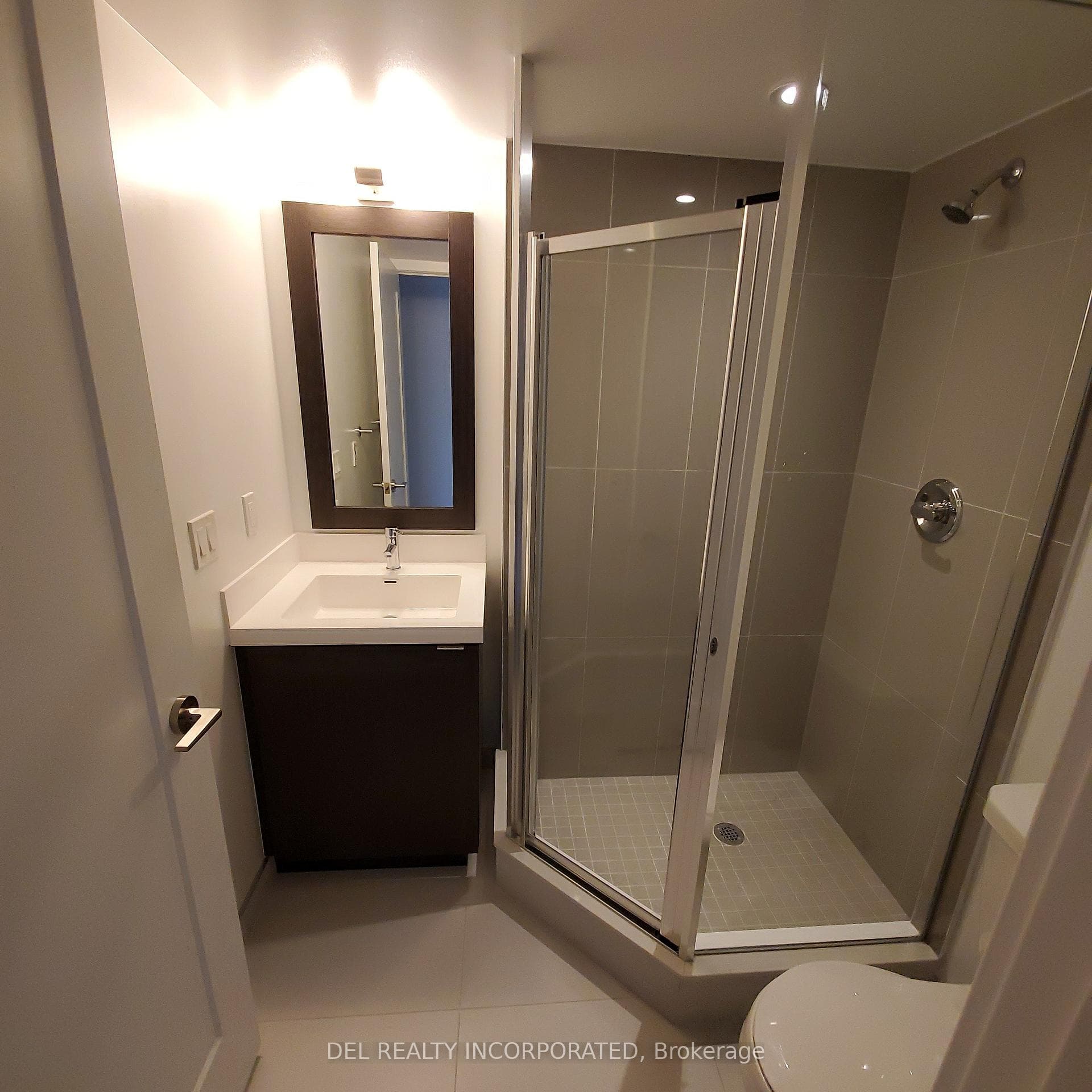 7 Mabelle Avenue Unit 604 photo 12