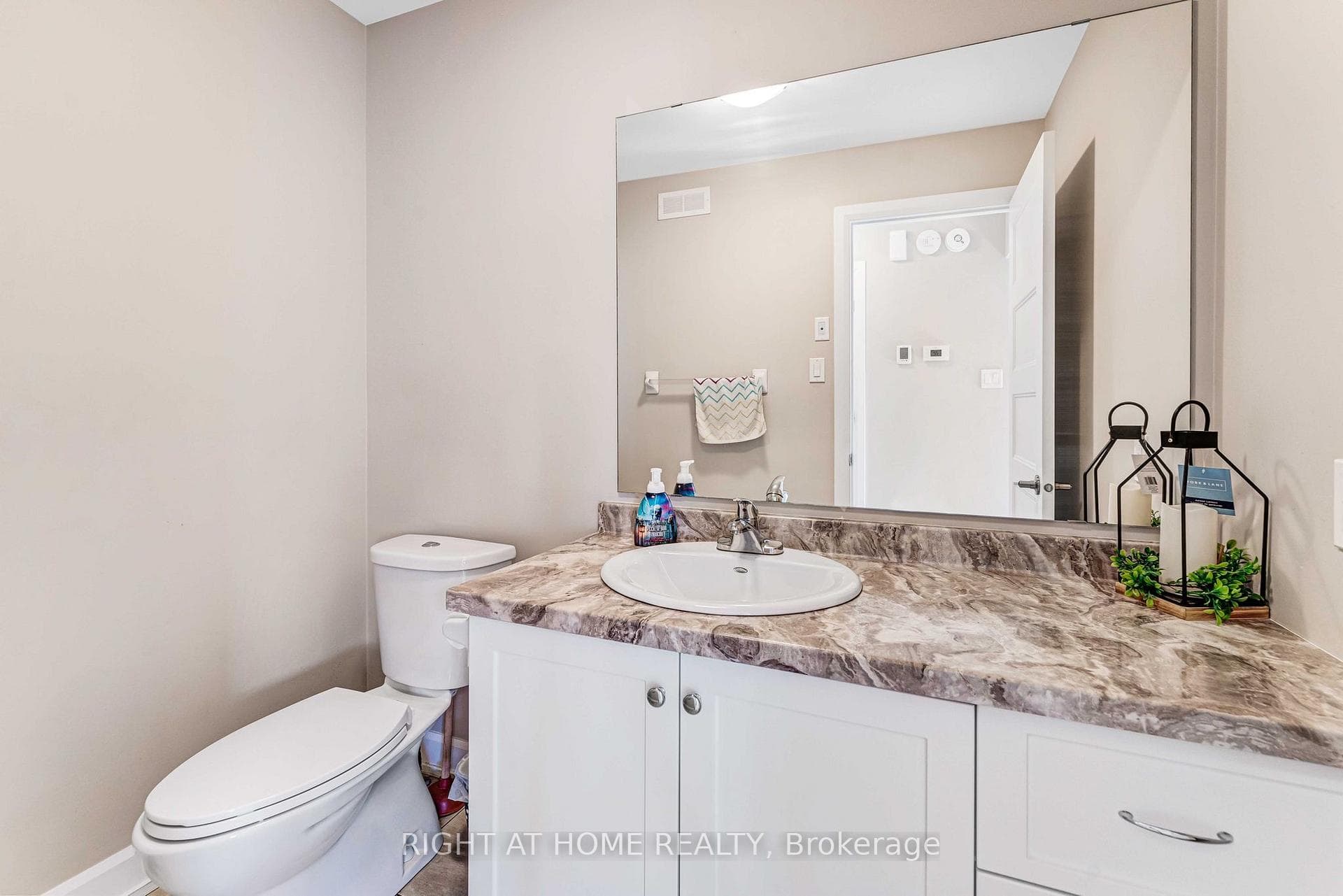 413 CENTRAL PARK Boulevard photo 19