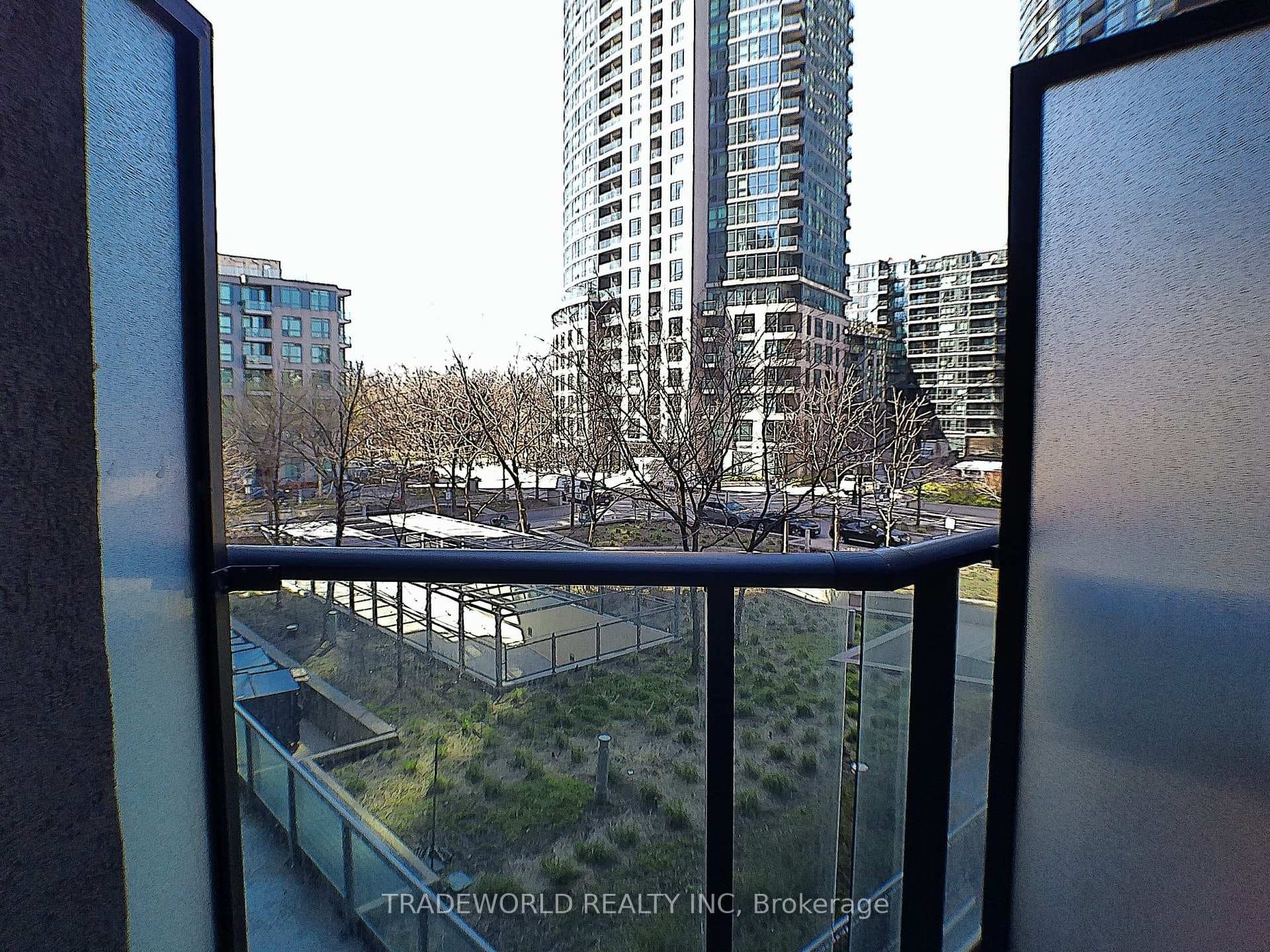 209 Fort York Boulevard Unit 358 photo 14