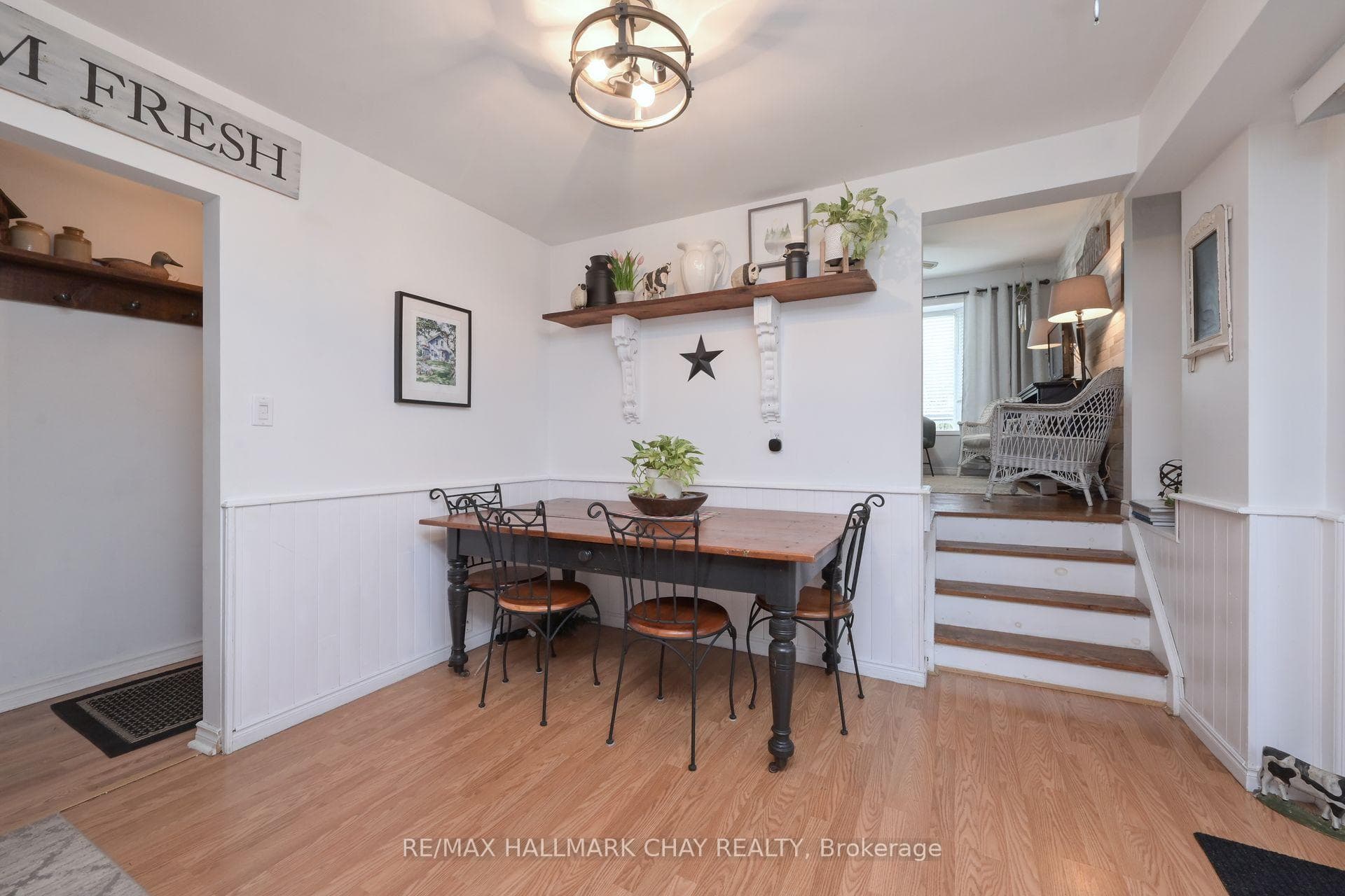 9 Stewart Avenue photo 14