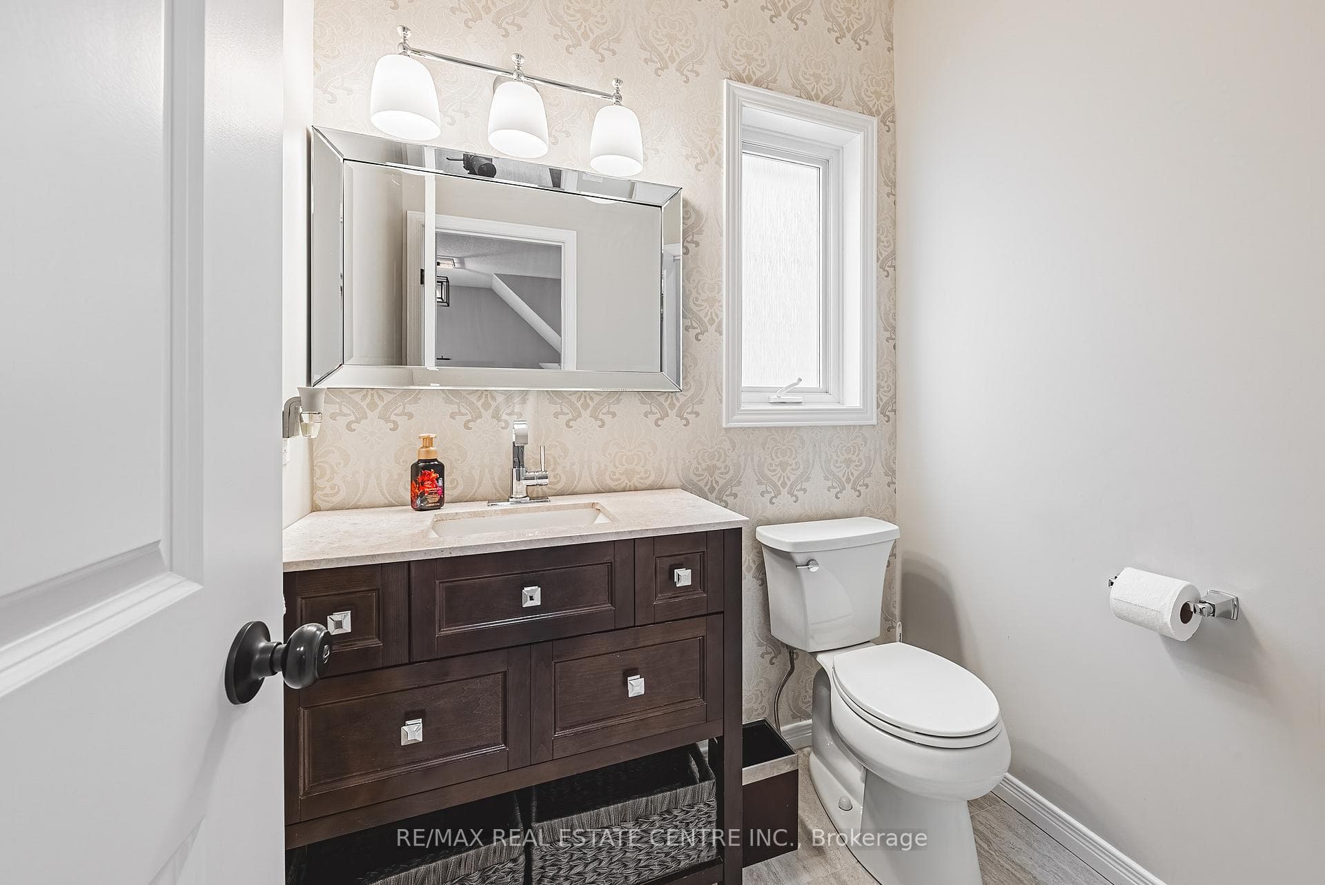 4 Hinrichs Crescent photo 14