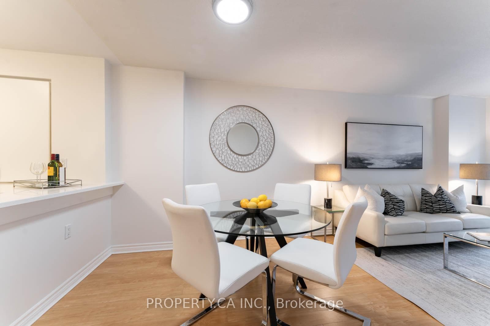 388 Bloor Street Unit 1502 photo 20