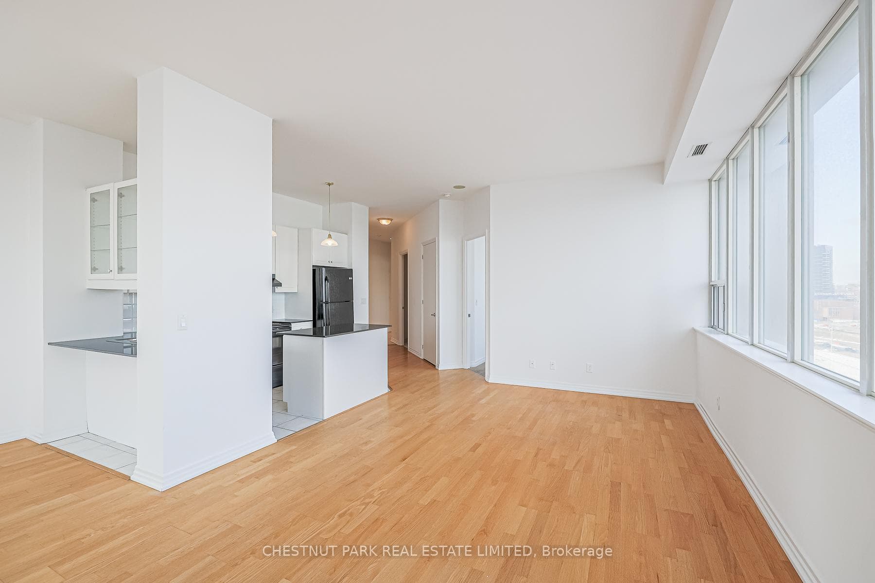 797 Don Mills Road Unit 808 photo 6