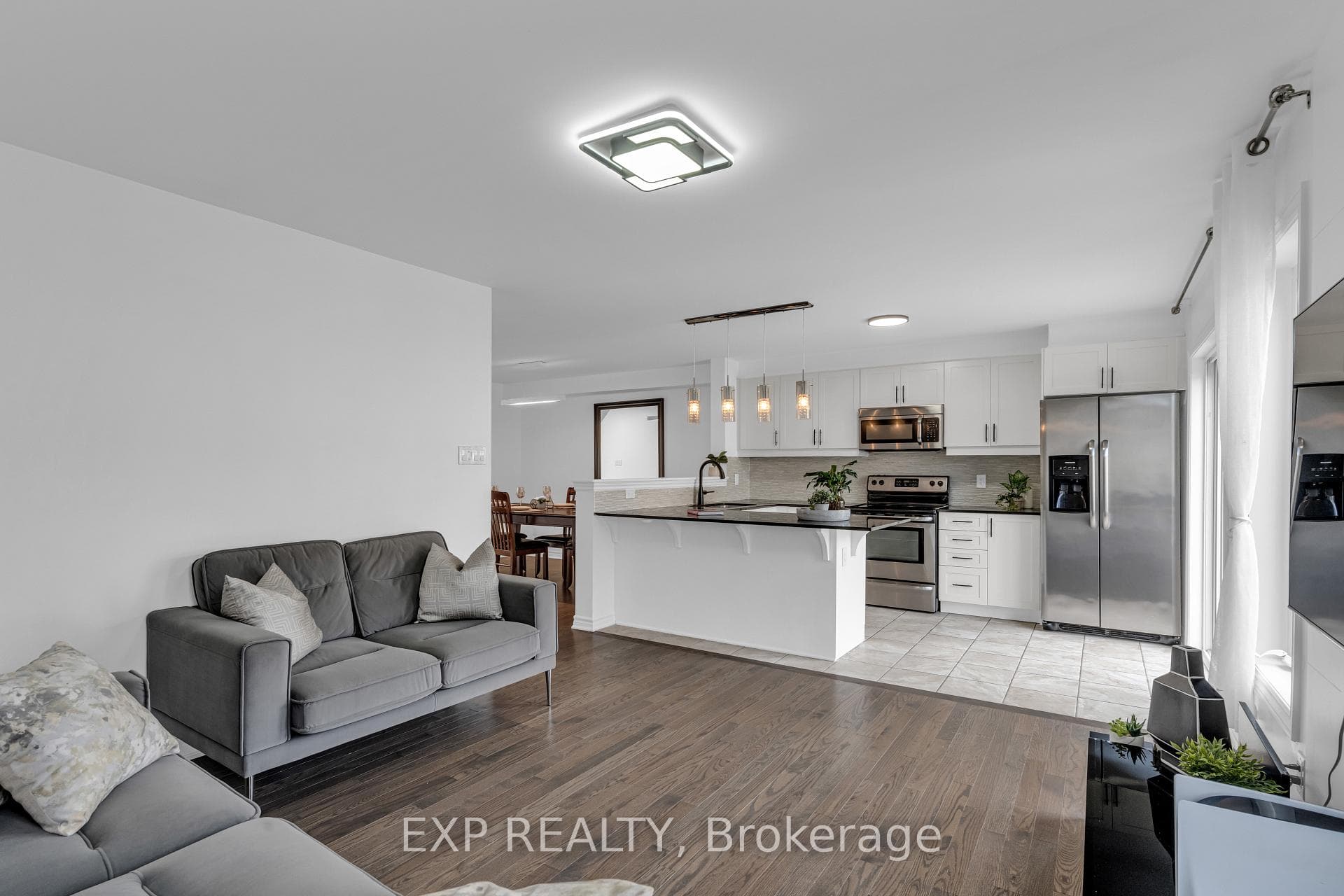 709 Maloja Way photo 16