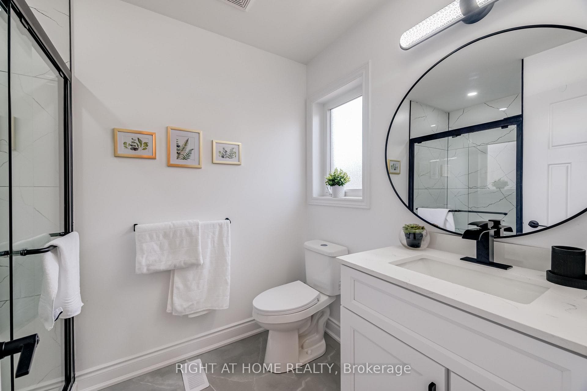 279 Eaton Street photo 26