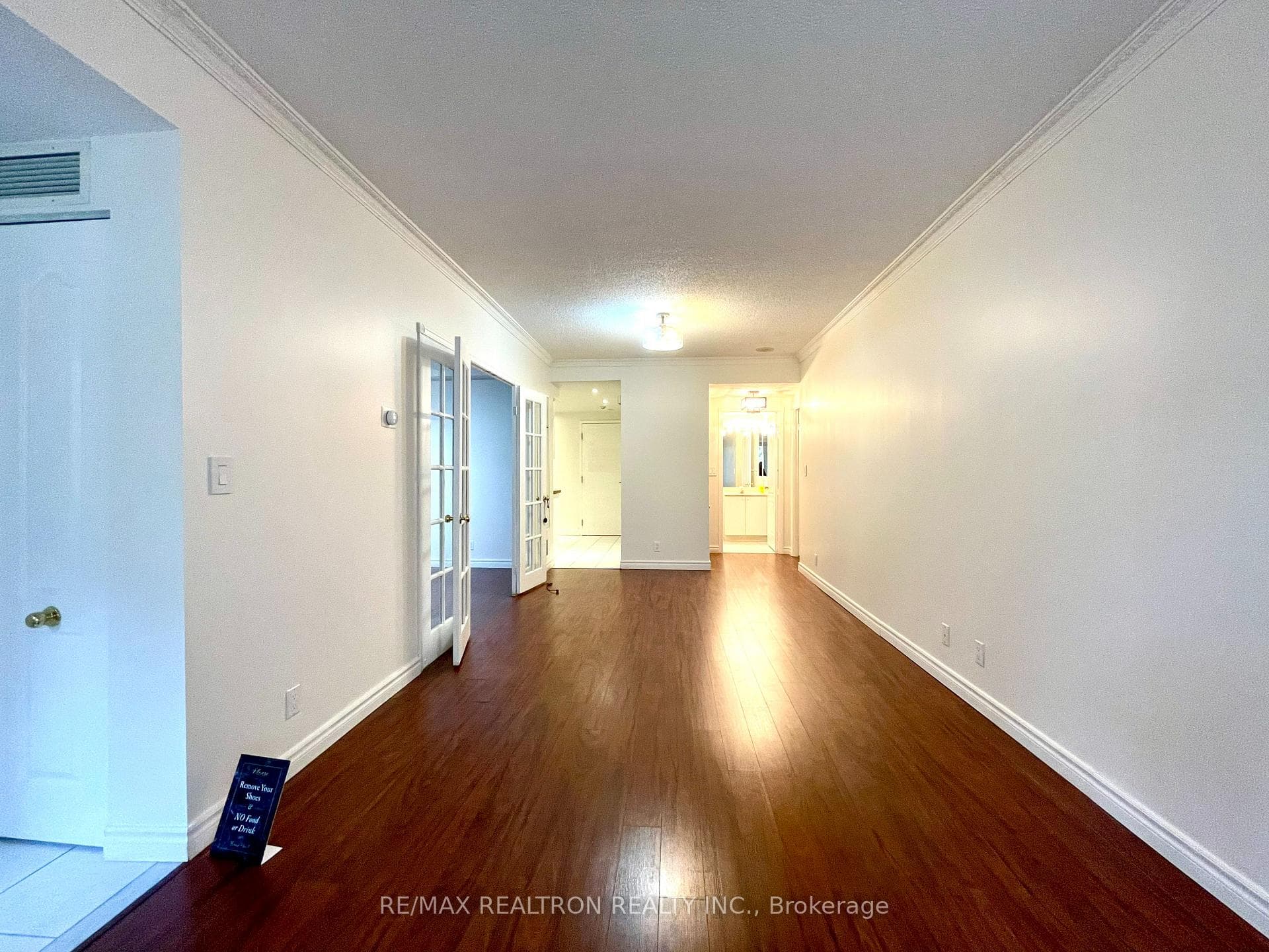 28 Sommerset Way Unit 1021 photo 13