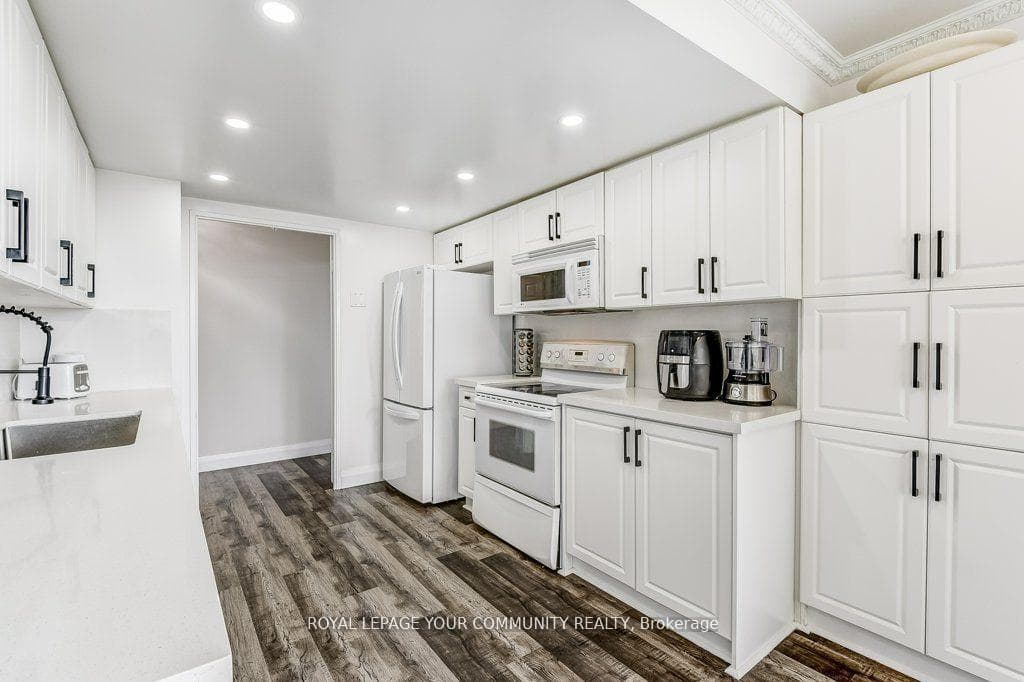 195 Wynford Drive Unit 2502 photo 12