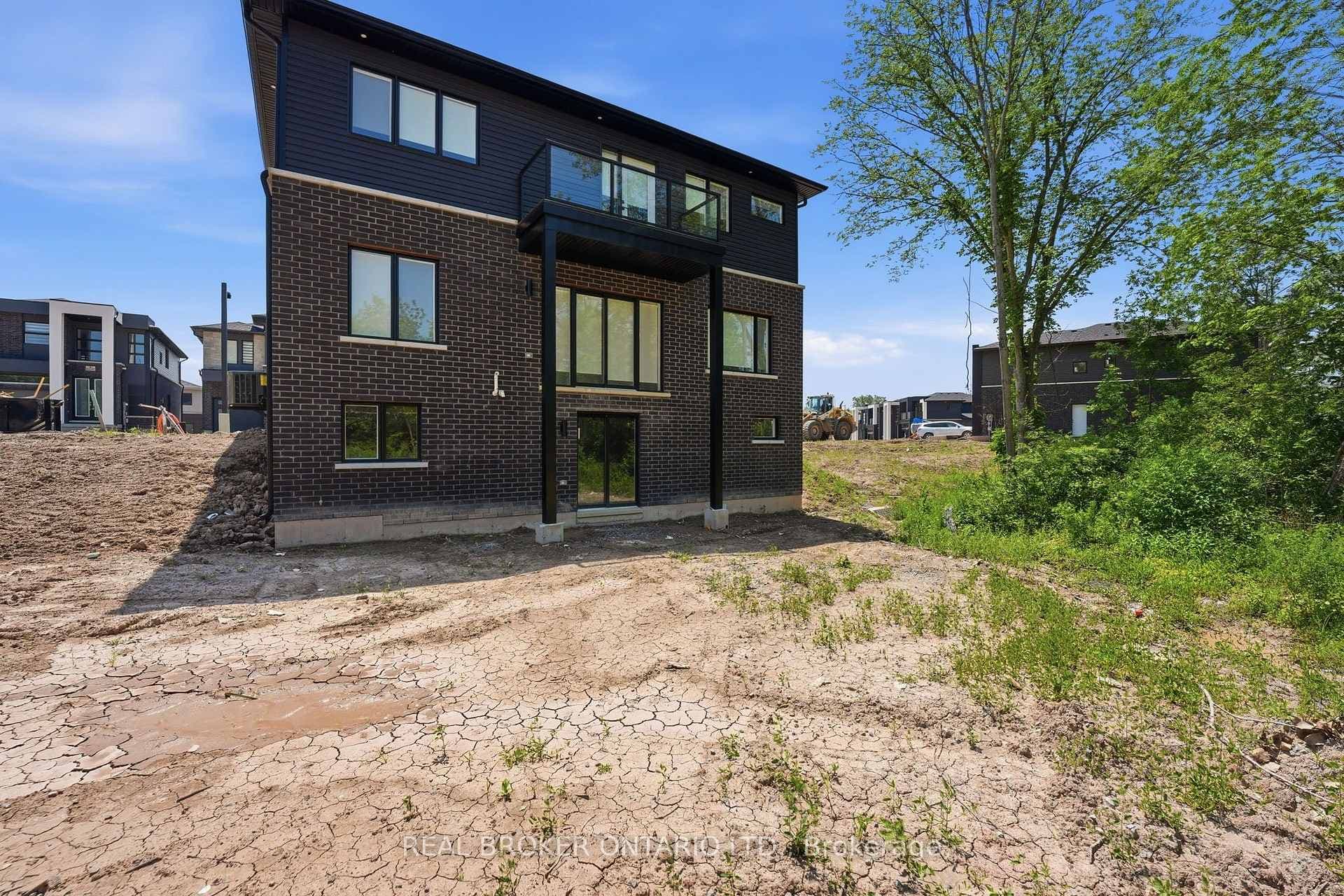 6325 Jewel Common photo 34