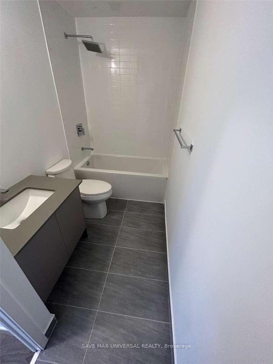 2481 Taunton Road Unit 1408 photo 7