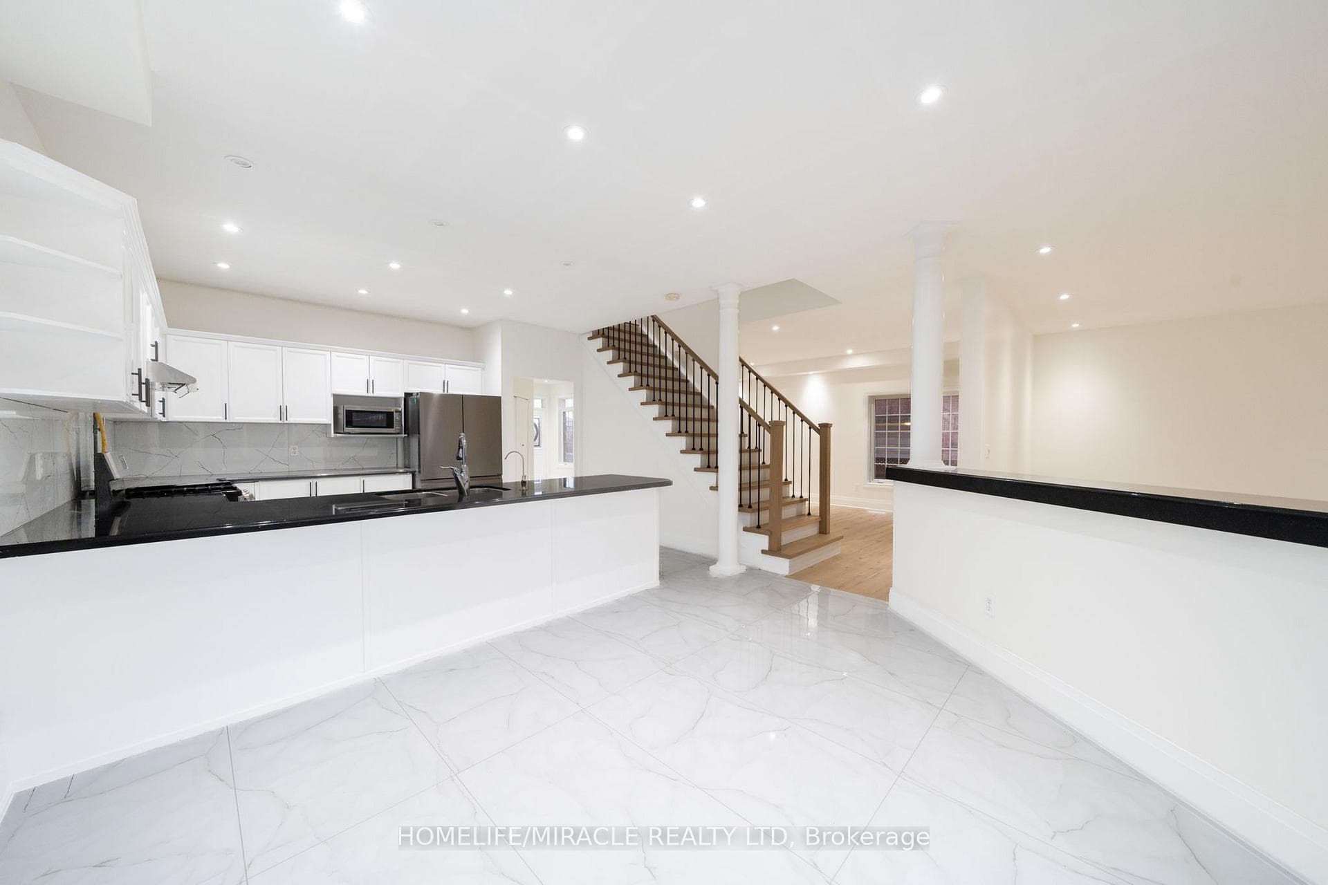 643 Warhol Way Unit Upper photo 19