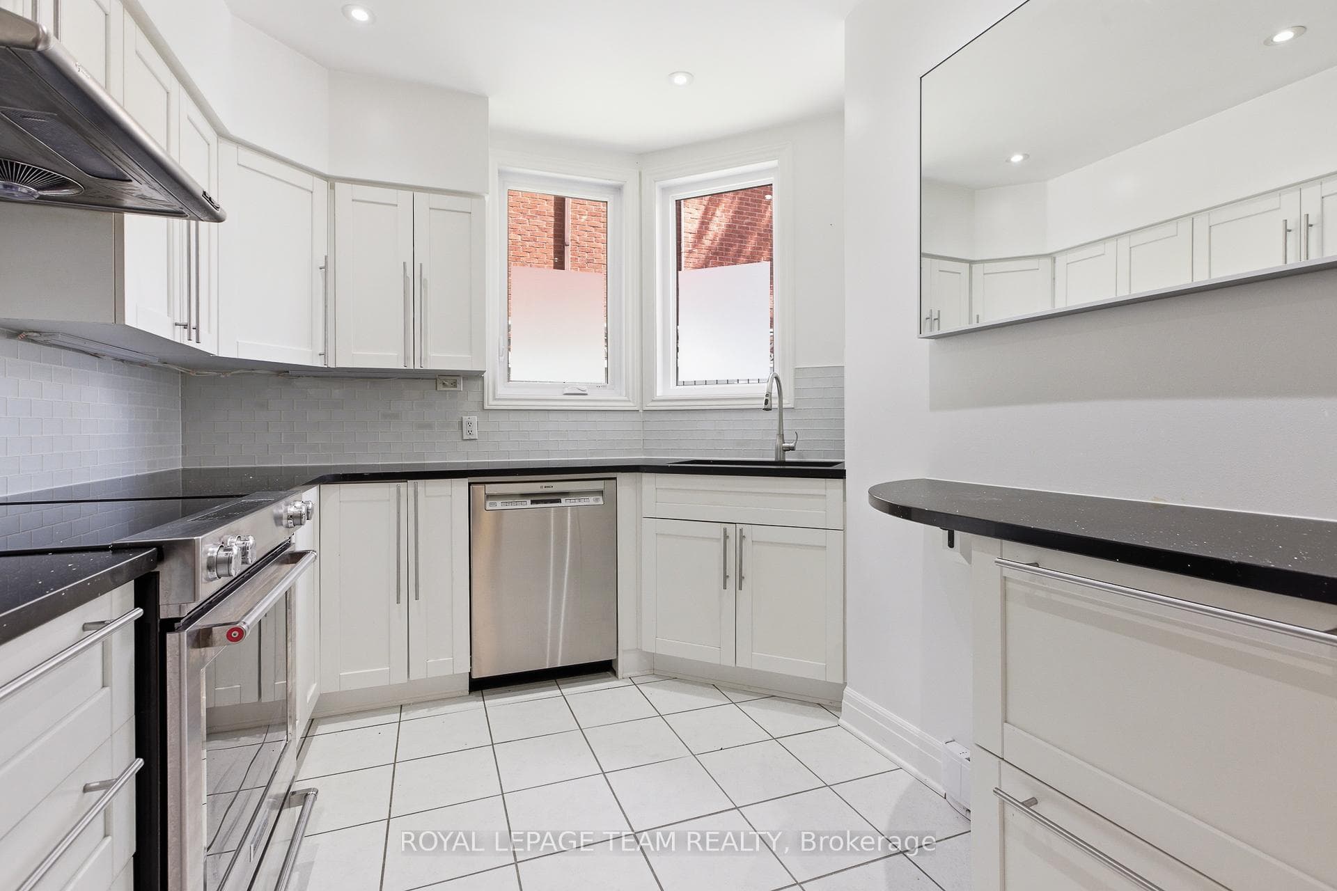 499 Sunnyside Avenue Unit 107 photo 19