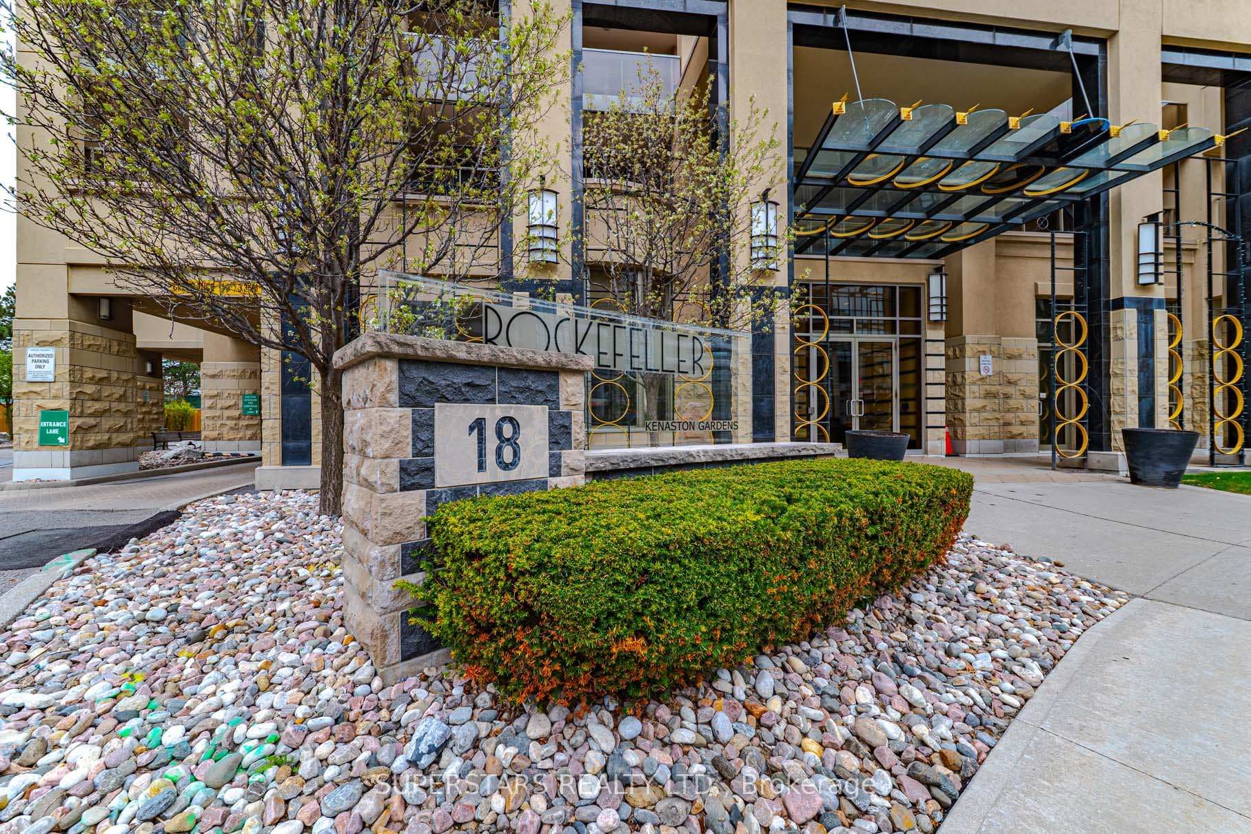 18 Kenaston Gardens Unit 611 photo 23