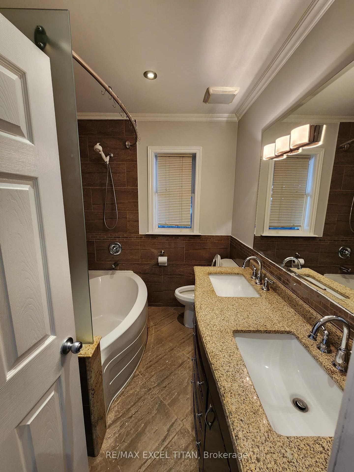 12 Wickford Drive photo 14
