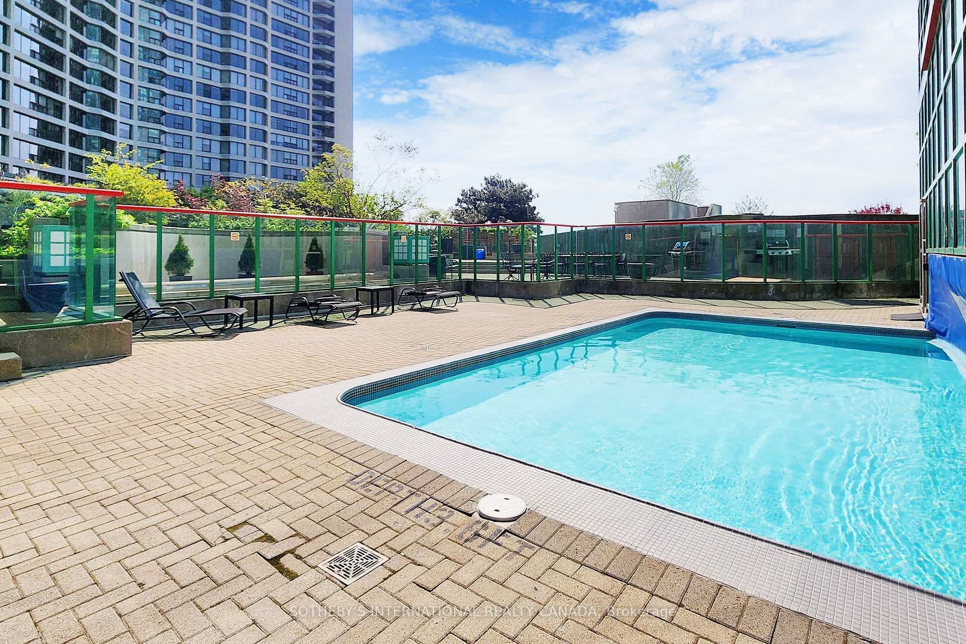 77 Harbour Square Unit 2210 photo 22
