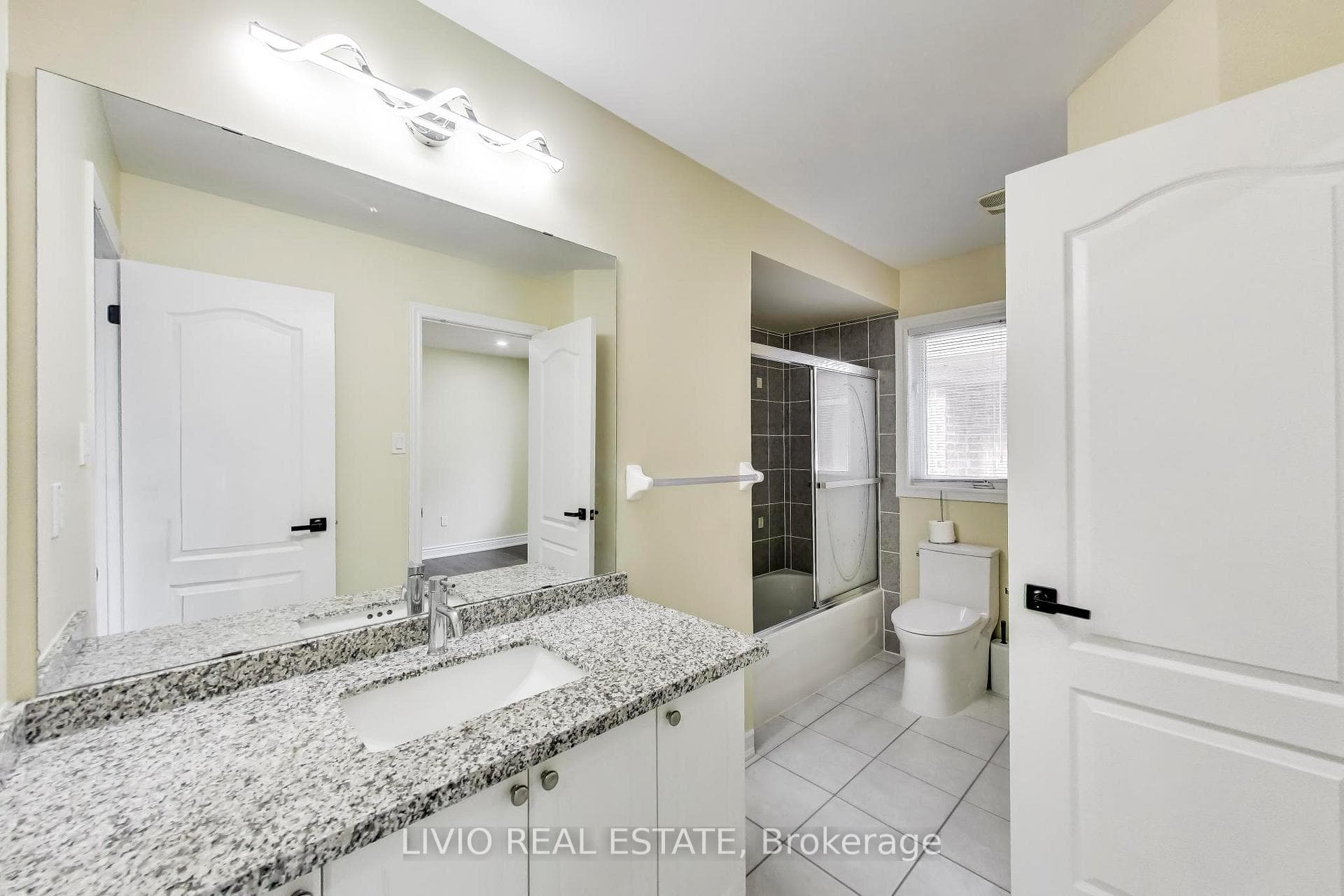 232 Thorndale Road photo 40