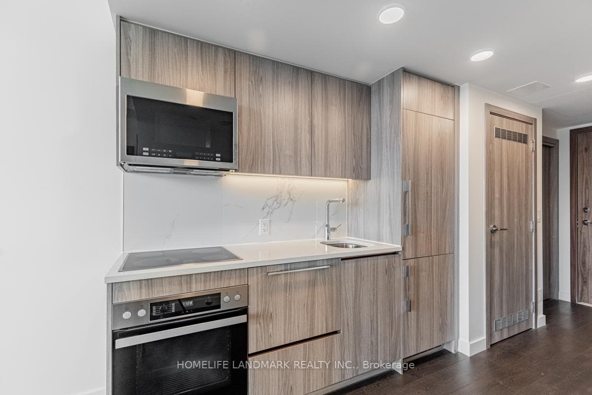38 Widmer Street Unit 2203 photo 5