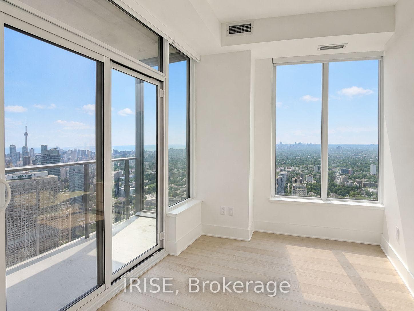 11 Yorkville Avenue Unit 5909 photo 9