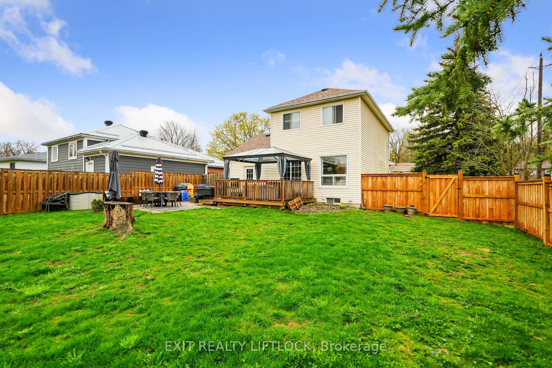 36 Kawartha Heights Boulevard photo 9