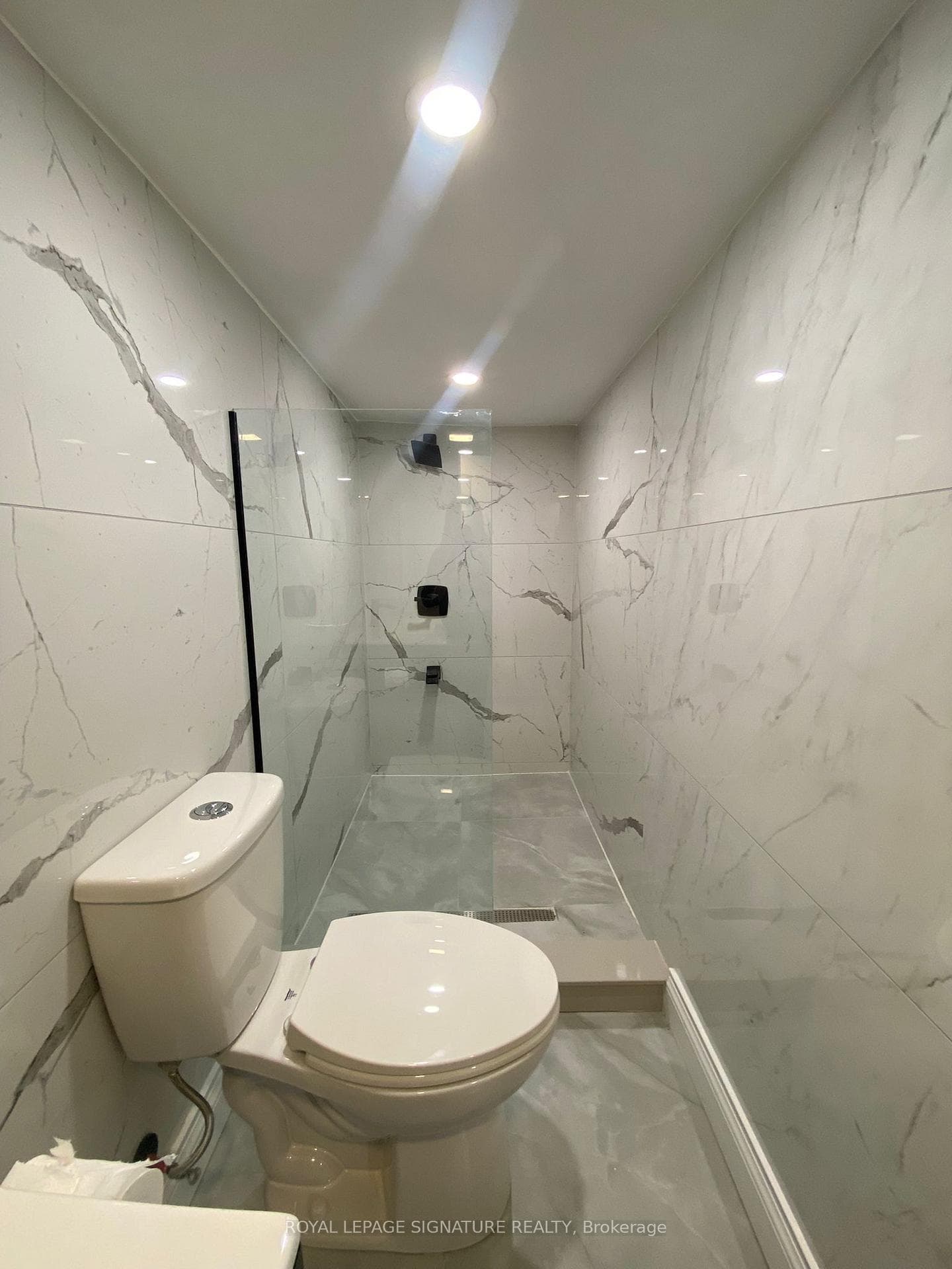8 Cliff Street Unit Lower photo 9