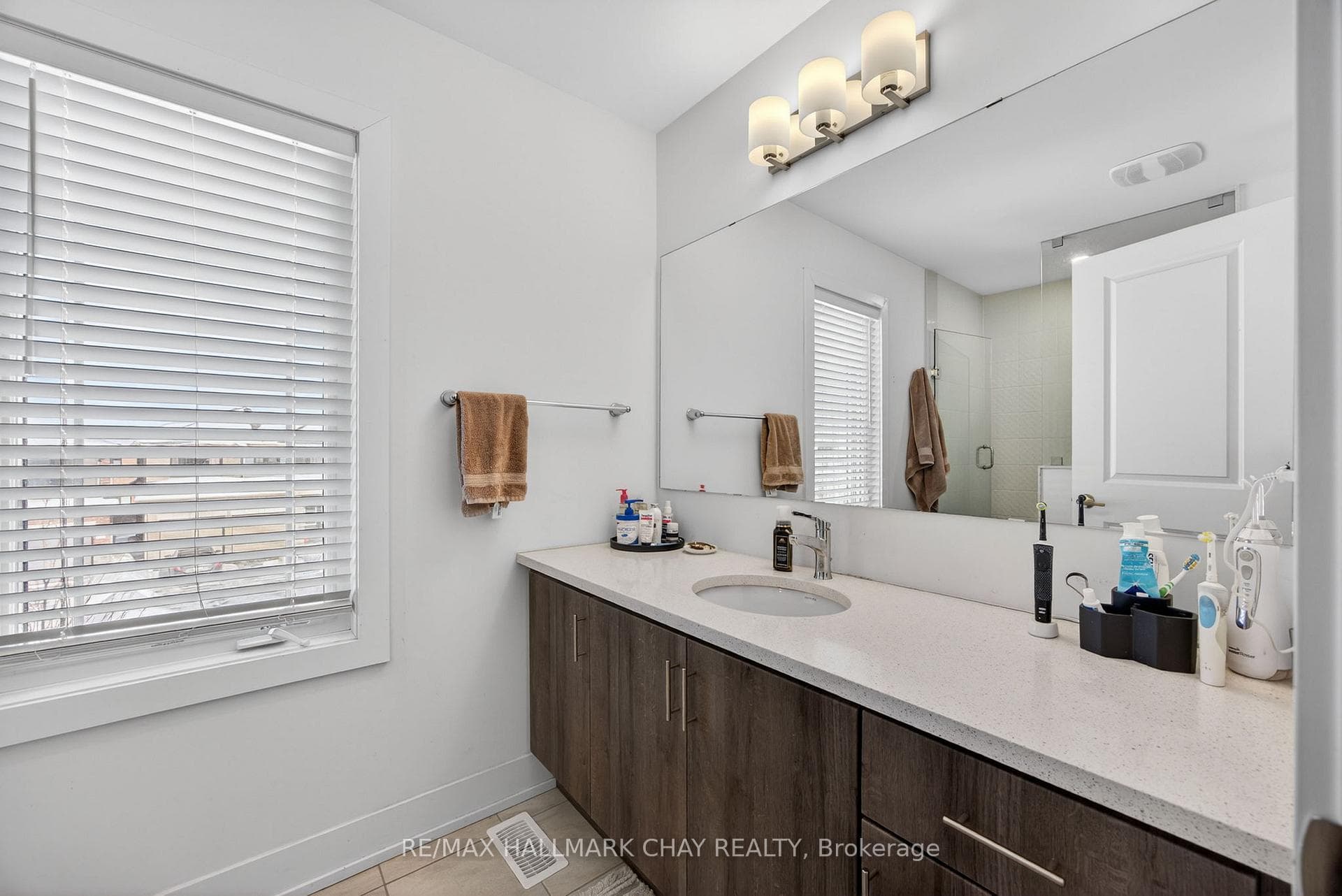 1 Milady Crescent photo 18