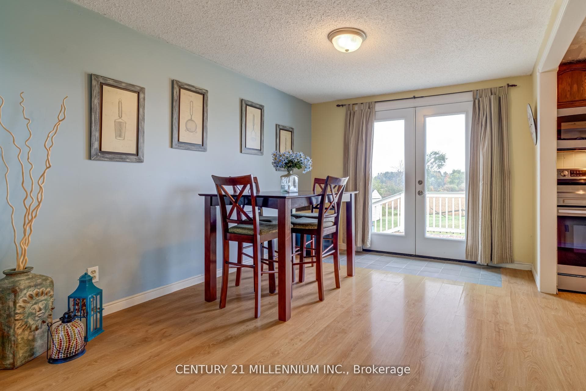 077286 7th Line photo 6