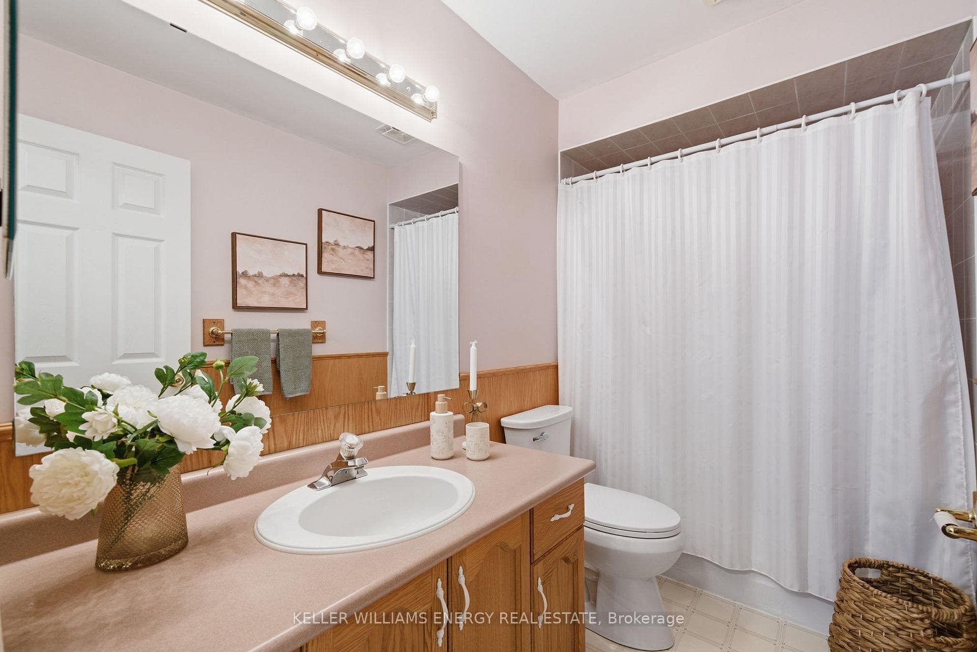 1075 RIDGEMOUNT Boulevard photo 18
