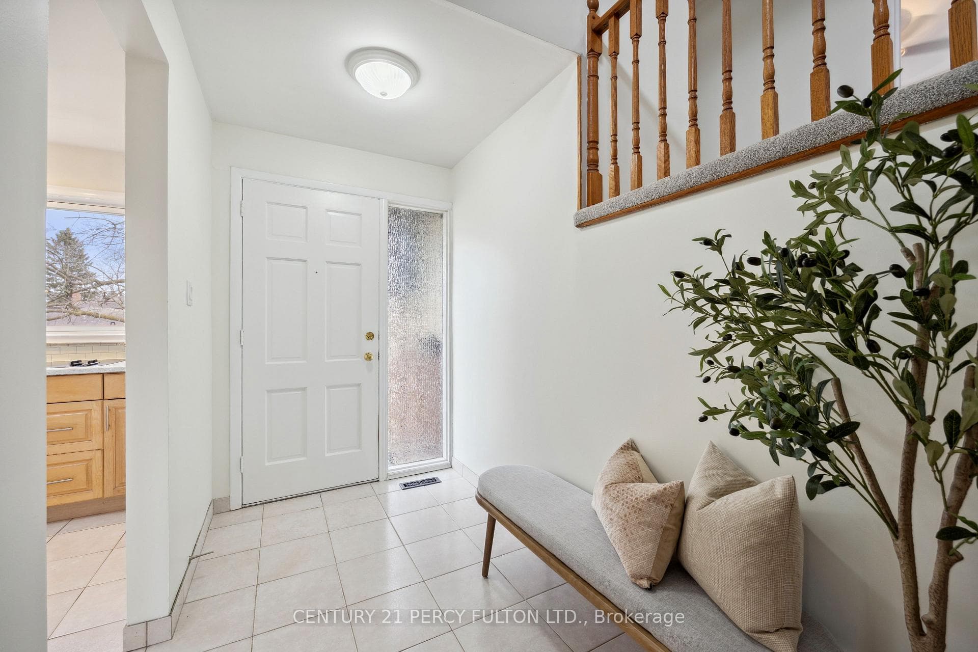 14 Evans Court photo 2