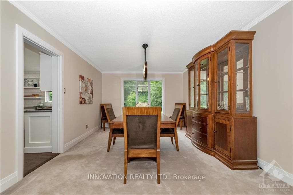 8 WELDALE Drive photo 16