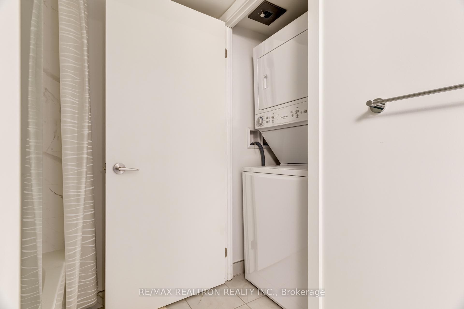 1480 Bayly Street Unit 501 photo 16