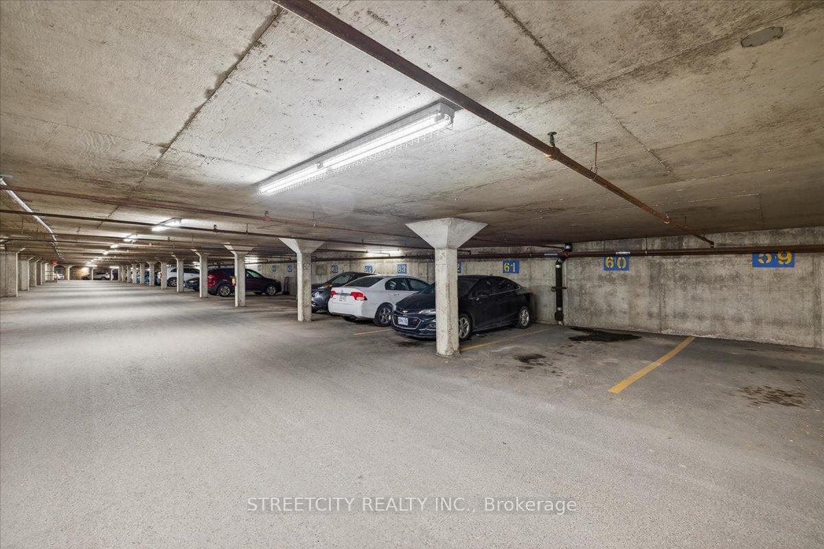 521 Riverside Drive Unit 301 photo 34