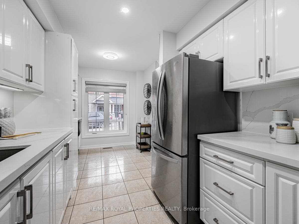 77 Torr Lane photo 14